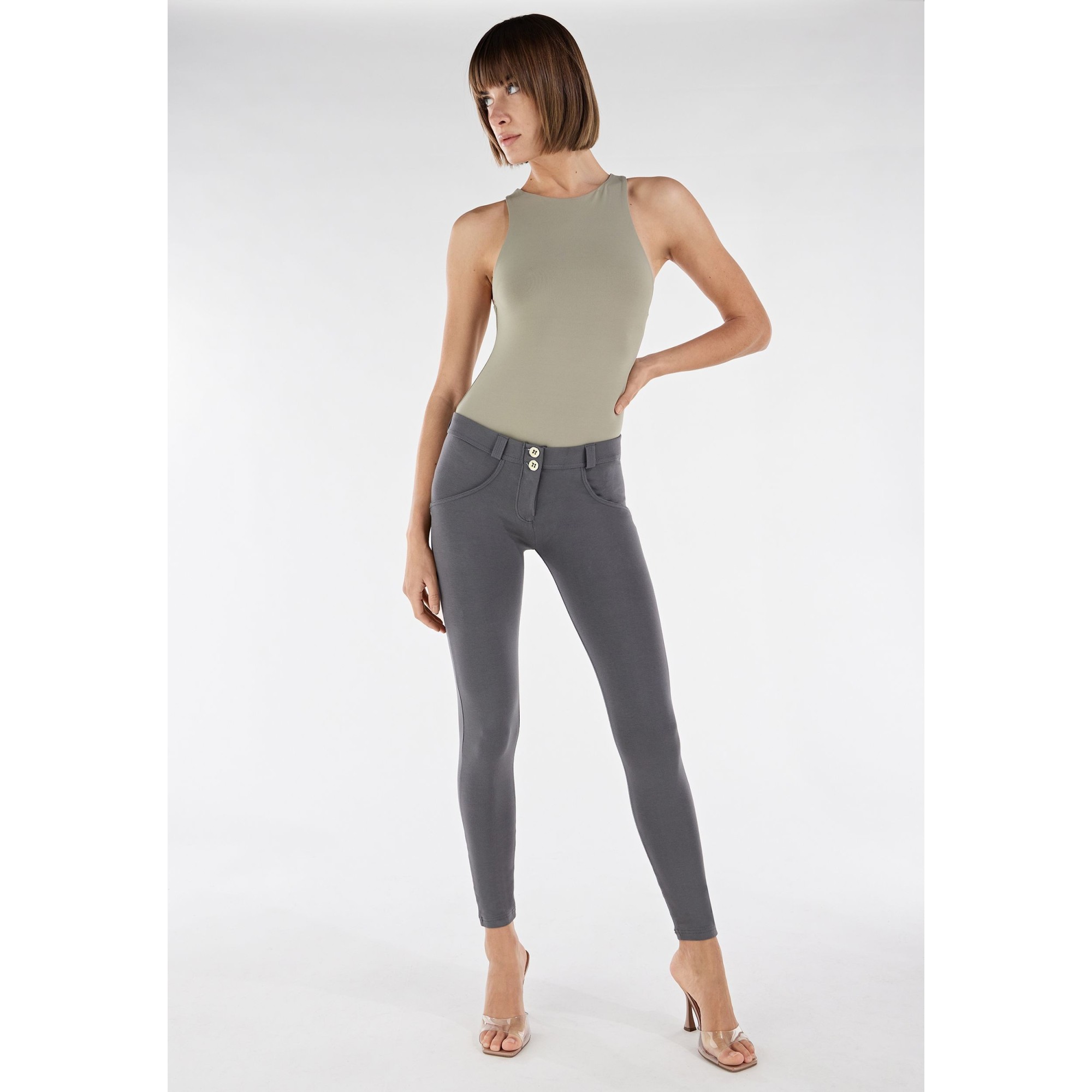 Freddy WR.UP® Damen Push-Up Hose - Regular Waist Super Skinny - Grau Freddy WR.UP® Damen Push-Up Hose - Regular Waist Super Skinny - Grau