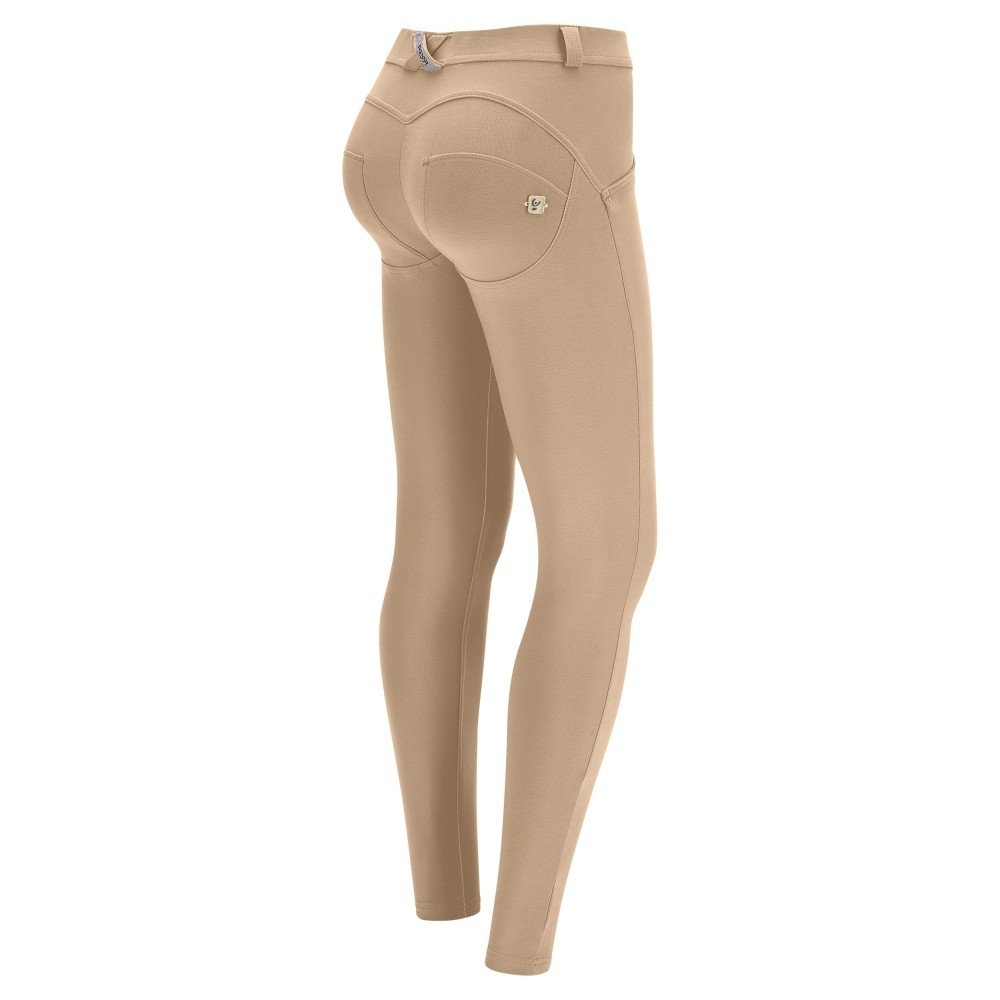WR.UP® Damen Push-Up Hose - Regular Waist Super Skinny - Hellbraun