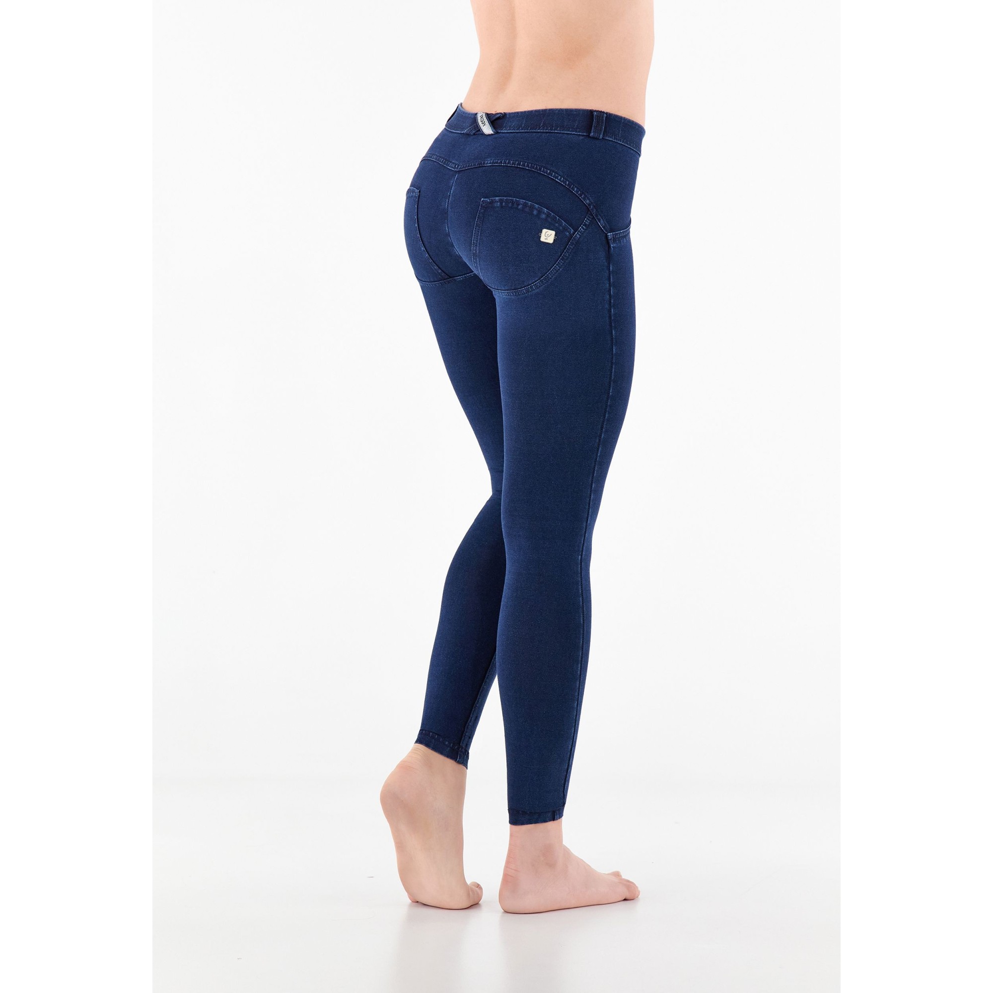Freddy WR.UP® Damen Push-Up Jeans - Regular Waist Super Skinny - Indigoblau - Blaue Nähte Freddy WR.UP® Damen Push-Up Jeans - Regular Waist Super Skinny - Indigoblau - Blaue Nähte