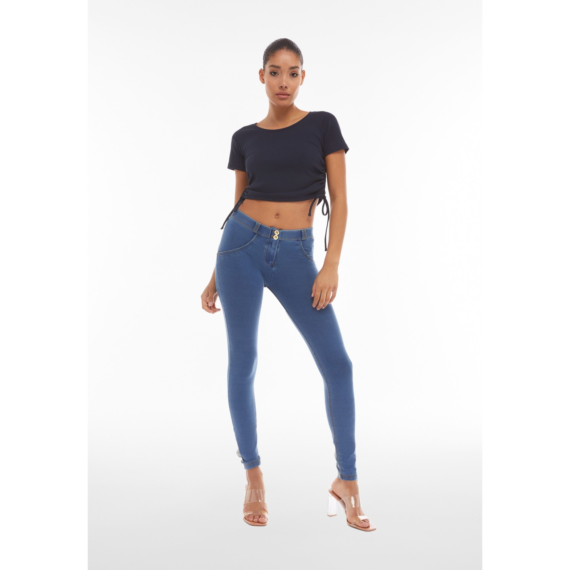 Freddy WR.UP® Damen Push-Up Jeans - Regular Waist Skinny - Hellblau - Gelbe Nähte Freddy WR.UP® Damen Push-Up Jeans - Regular Waist Skinny - Hellblau - Gelbe Nähte