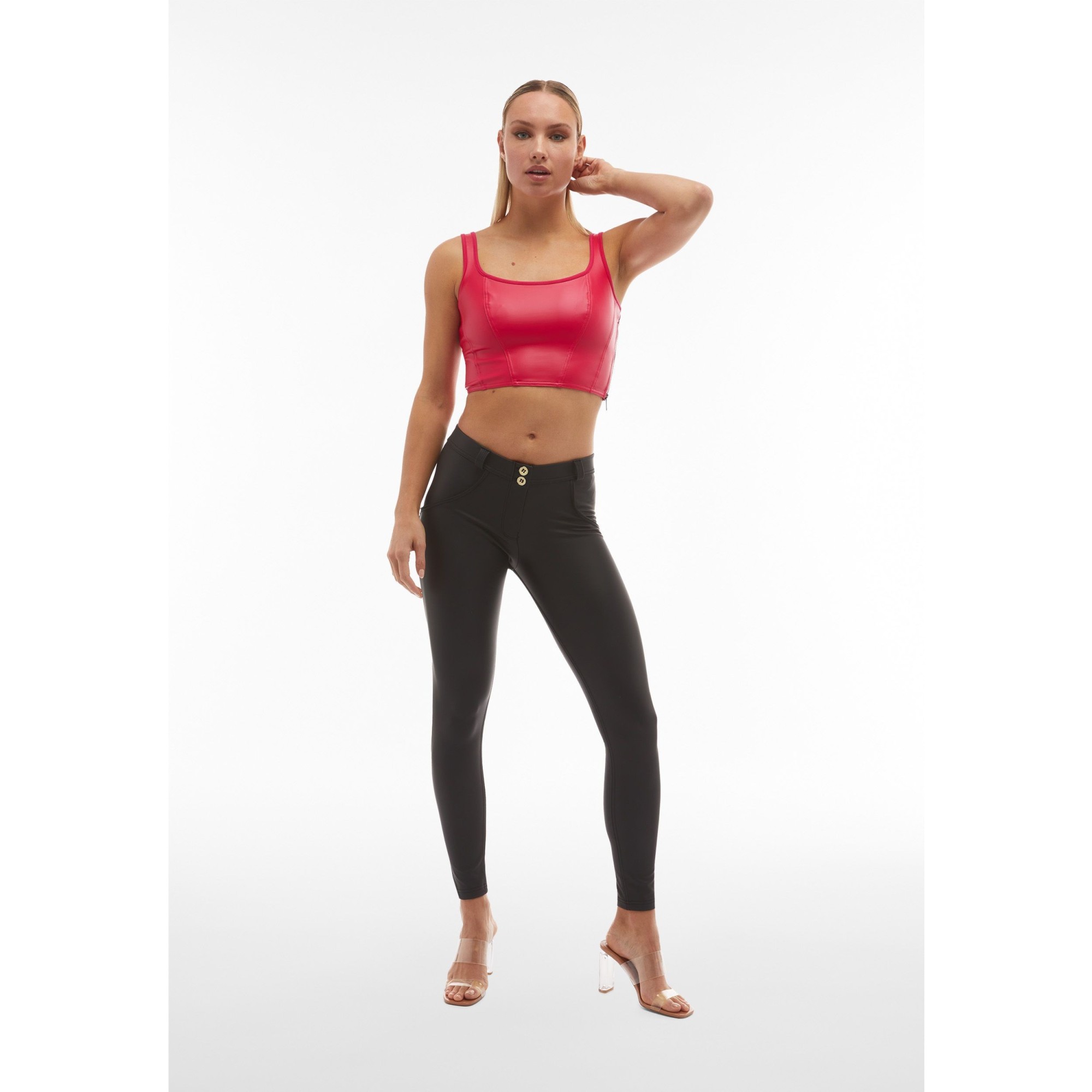 Freddy WR.UP® Vegan Leather Damen Push-Up Lederhose - Regular Waist Super Skinny - Schwarz Freddy WR.UP® Vegan Leather Damen Push-Up Lederhose - Regular Waist Super Skinny - Schwarz