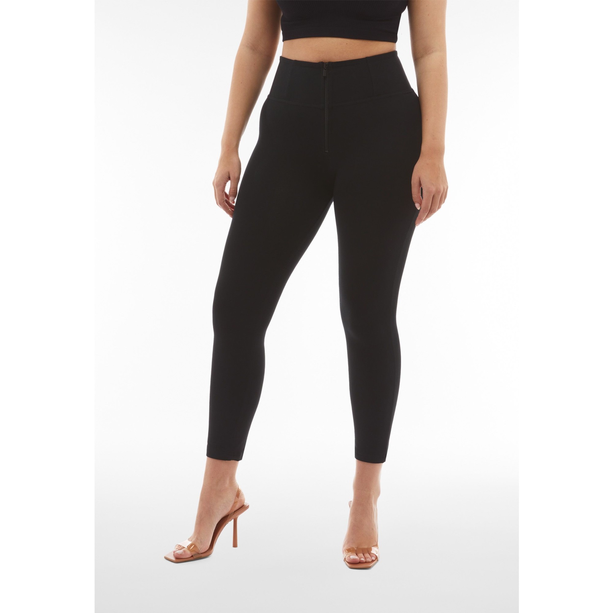 Freddy WR.UP® Damen Push-Up Hose - 7/8 High Waist Super Skinny - Schwarz Freddy WR.UP® Damen Push-Up Hose - 7/8 High Waist Super Skinny - Schwarz