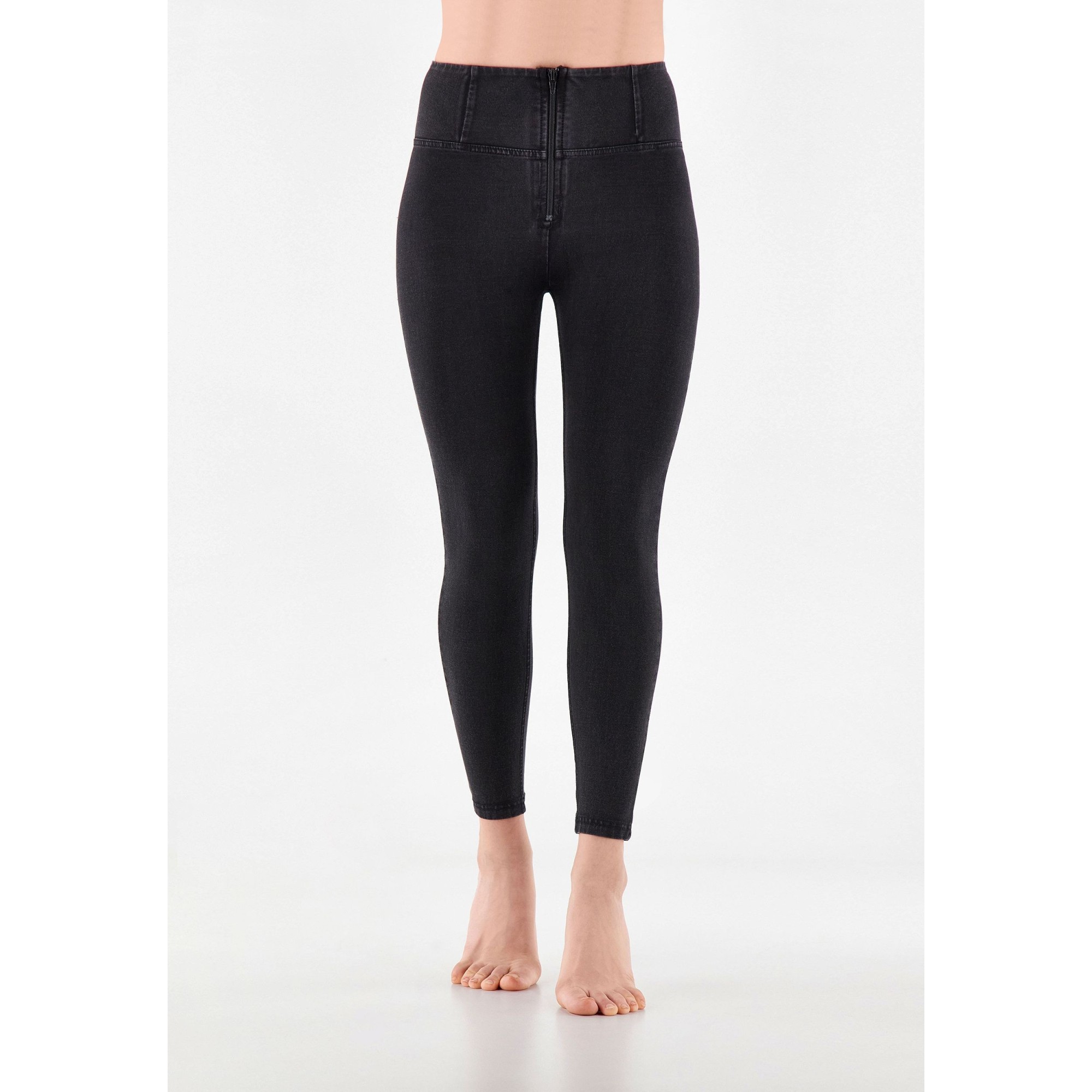 Freddy WR.UP® Eco Denim - 7/8 High Waist Super Skinny - Black Denim - Black Seam - J7N Freddy WR.UP® Eco Denim - 7/8 High Waist Super Skinny - Black Denim - Black Seam - J7N