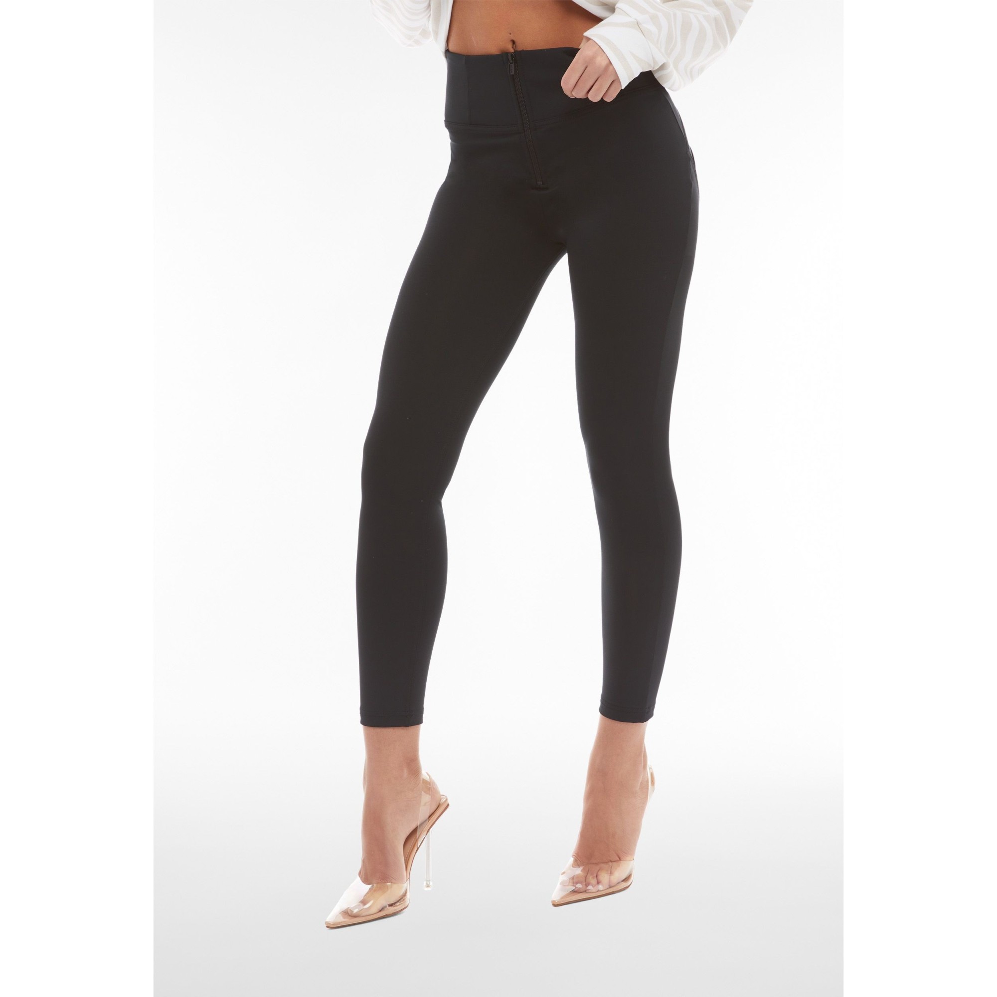 Freddy WR.UP® Tech Damen Push-Up Hose - 7/8 High Waist Super Skinny - Schwarz Freddy WR.UP® Tech Damen Push-Up Hose - 7/8 High Waist Super Skinny - Schwarz