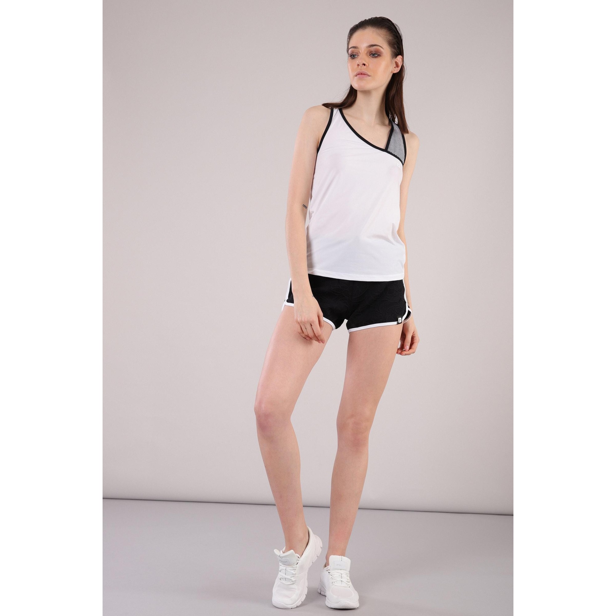 Freddy Ärmelloses Yoga Shirt - Asymmetrische Träger - Made in Italy - White - Black - WN0 Freddy Ärmelloses Yoga Shirt - Asymmetrische Träger - Made in Italy - White - Black - WN0