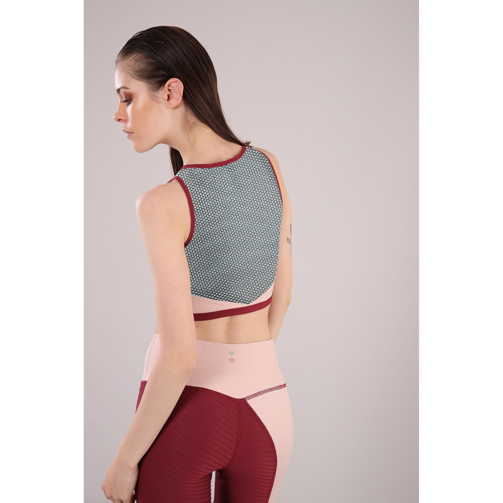 Freddy Yoga Top - Made in Italy - Cameo Rosé - Cordovan - P106K0 Freddy Yoga Top - Made in Italy - Cameo Rosé - Cordovan - P106K0