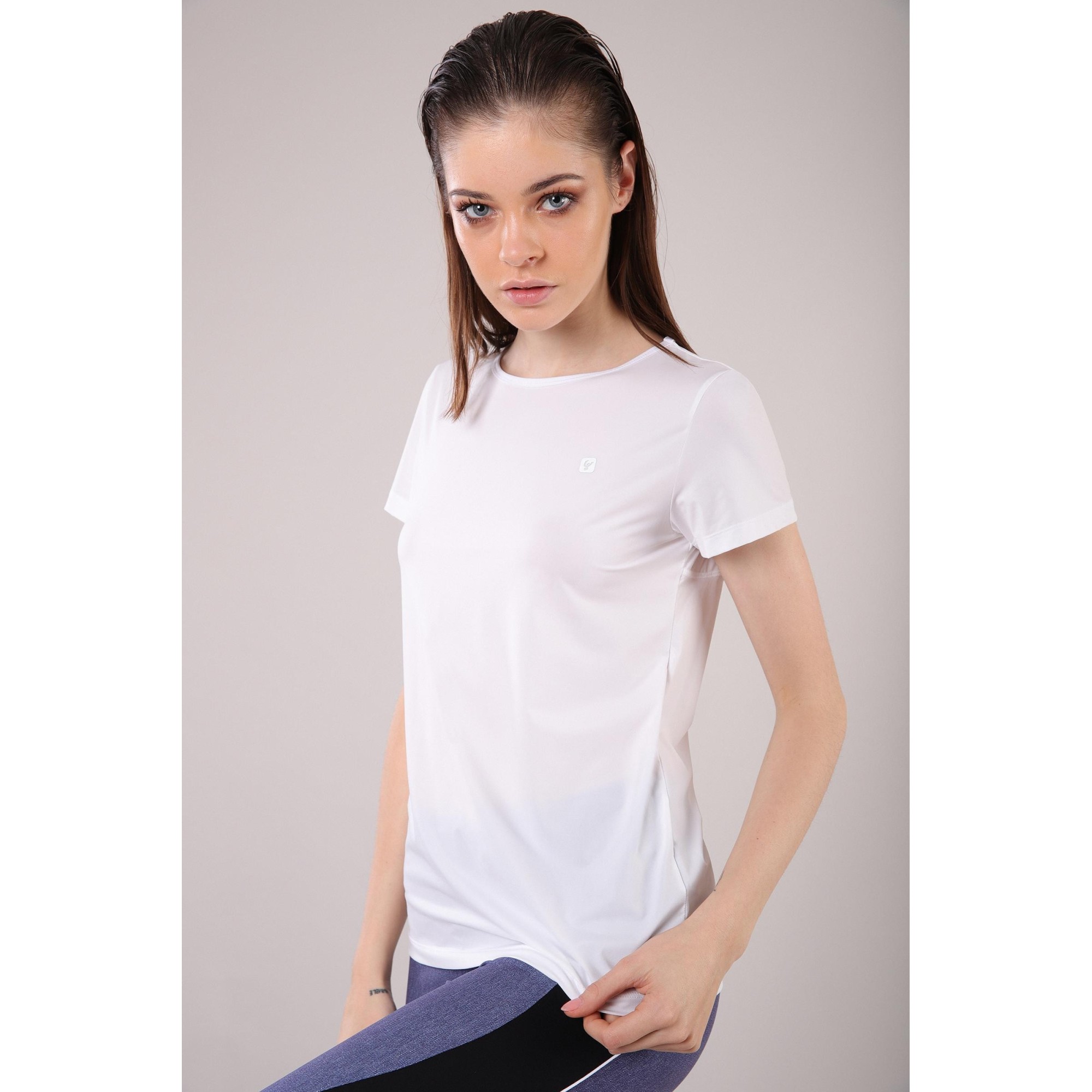 Freddy Yoga T-Shirt - Öffnung am Rücken - Made in Italy - White - Black - WN0 Freddy Yoga T-Shirt - Öffnung am Rücken - Made in Italy - White - Black - WN0