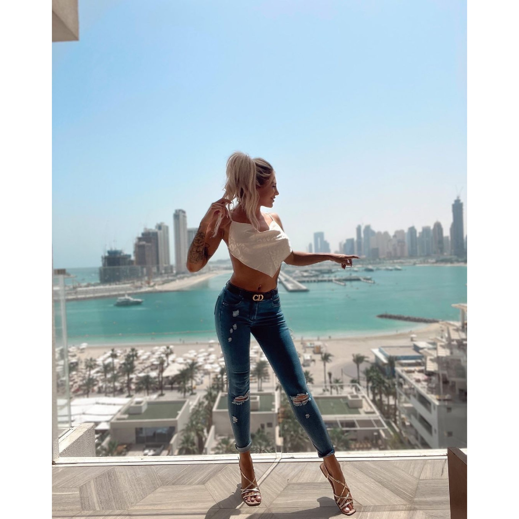 Freddy Fit Jeans - Regular Waist Skinny - Destroyed - Clear Denim - Blue Seam - J4B Freddy Fit Jeans - Regular Waist Skinny - Destroyed - Clear Denim - Blue Seam - J4B