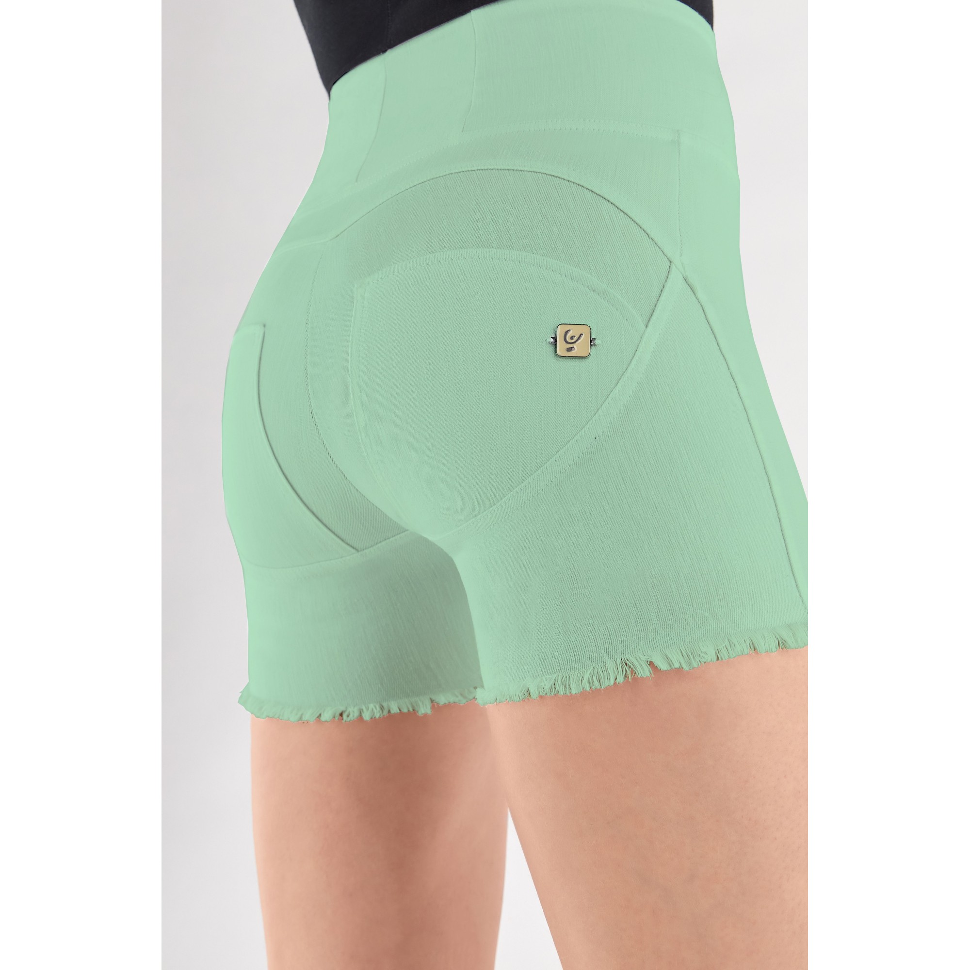 Freddy WR.UP® Denim Shorts - High Waist - Green Ash - D50 Freddy WR.UP® Denim Shorts - High Waist - Green Ash - D50