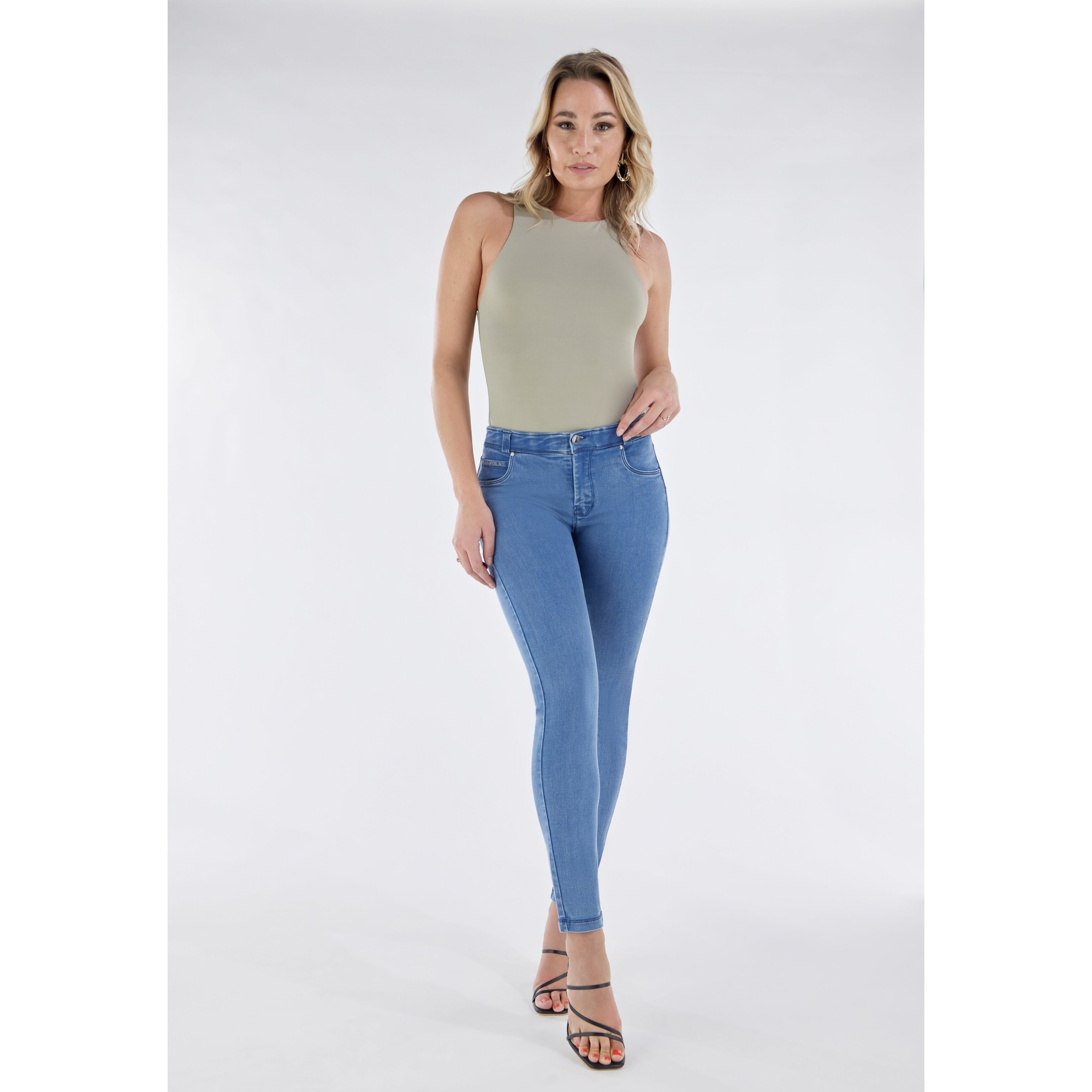 Freddy Fit Jeans - Regular Waist Skinny - Clear Denim - Blue Seam - J4B Freddy Fit Jeans - Regular Waist Skinny - Clear Denim - Blue Seam - J4B