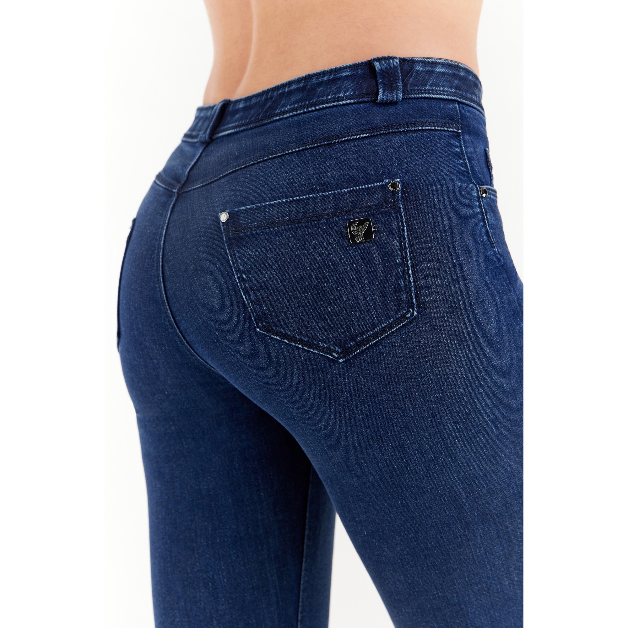 Freddy Fit Jeans - Regular Waist Straight - Cropped - Dark Denim – Blue Seam - J0B Freddy Fit Jeans - Regular Waist Straight - Cropped - Dark Denim – Blue Seam - J0B
