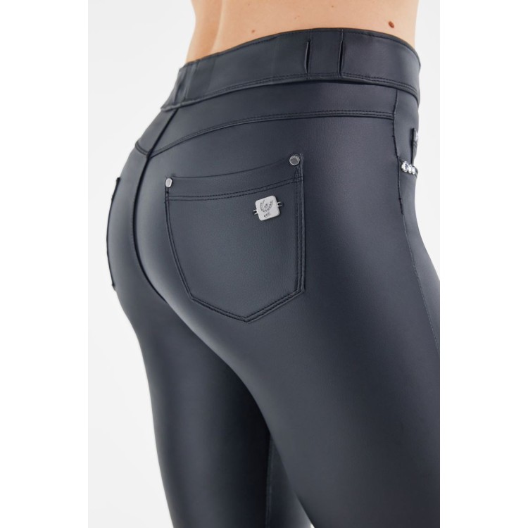 Freddy N.O.W.® Vegan Leather Damen Comfort Lederhose - Mid Waist Cropped - Schwarz - N0
