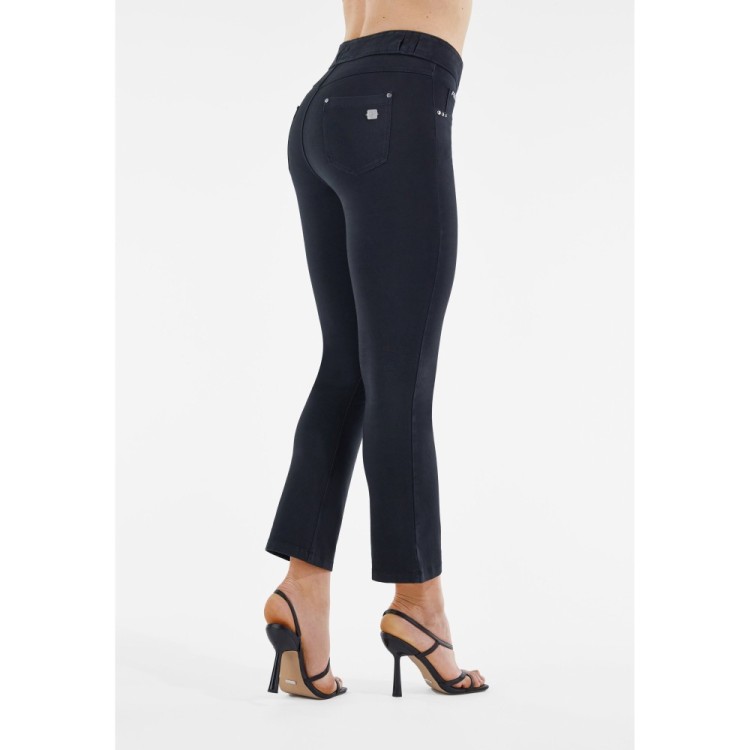 Freddy N.O.W.® Damen Comfort Hose - 7/8 Mid Waist Flare - Garment Dyed - Schwarz - N0