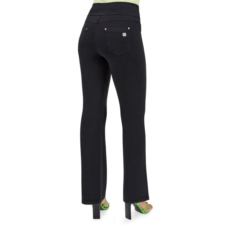 Freddy N.O.W.® Yoga Damen Comfort Hose - Mid Waist Straight - umschlagbarer Taillenbund - Garment Dyed - Schwarz - N0