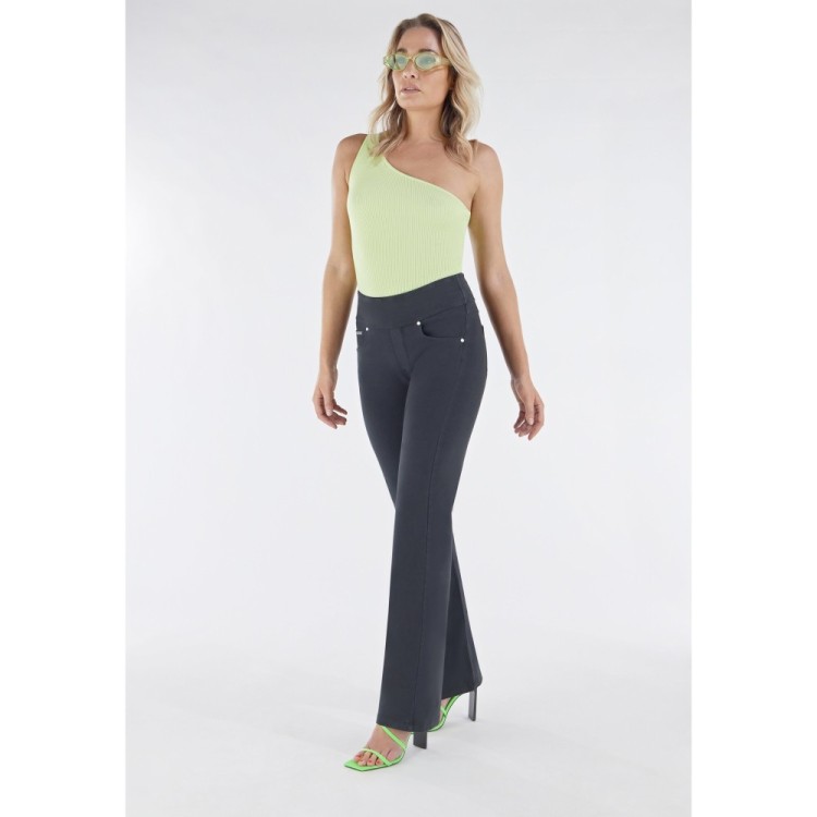 Freddy N.O.W.® Yoga Damen Comfort Hose - Mid Waist Straight - umschlagbarer Taillenbund - Garment Dyed - Schwarz - N0