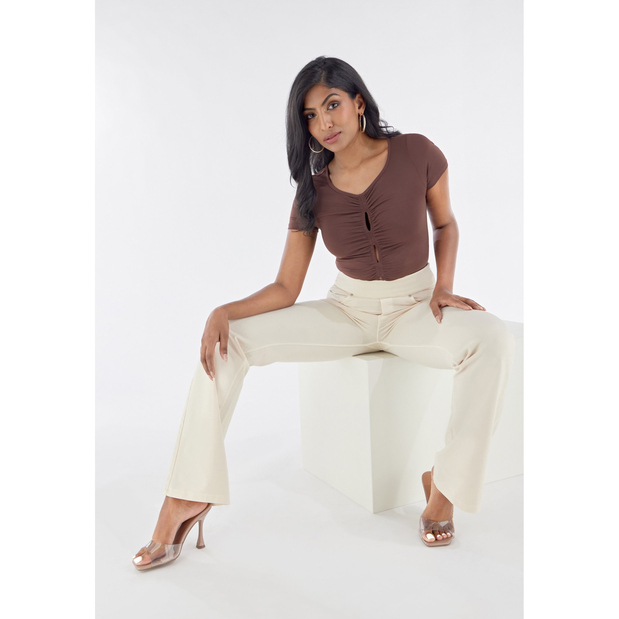 Freddy N.O.W.® Yoga Damen Comfort Hose - Mid Waist Straight - umschlagbarer Taillenbund - Garment Dyed - Beige - Z115 Freddy N.O.W.® Yoga Damen Comfort Hose - Mid Waist Straight - umschlagbarer Taillenbund - Garment Dyed - Beige - Z115