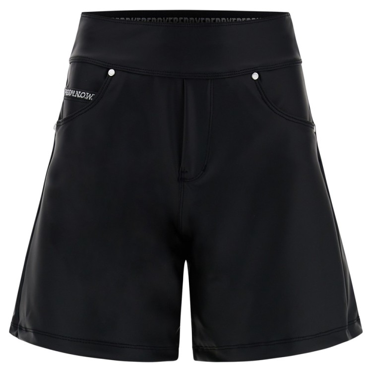 Freddy N.O.W.® Vegan Leather Yoga Damen Comfort Ledershorts - Mid Waist Wide Leg - Schwarz - N0