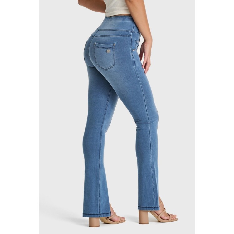 Freddy N.O.W.® Yoga Damen Comfort Jeans - 7/8 High Waist Schlitz am Saum - umschlagbarer Taillenbund - Hellblau - Blaue Nähte -