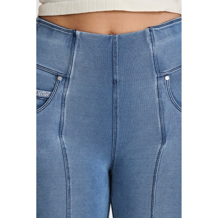 Freddy N.O.W.® Yoga Damen Comfort Jeans - 7/8 High Waist Schlitz am Saum - umschlagbarer Taillenbund - Hellblau - Blaue Nähte -