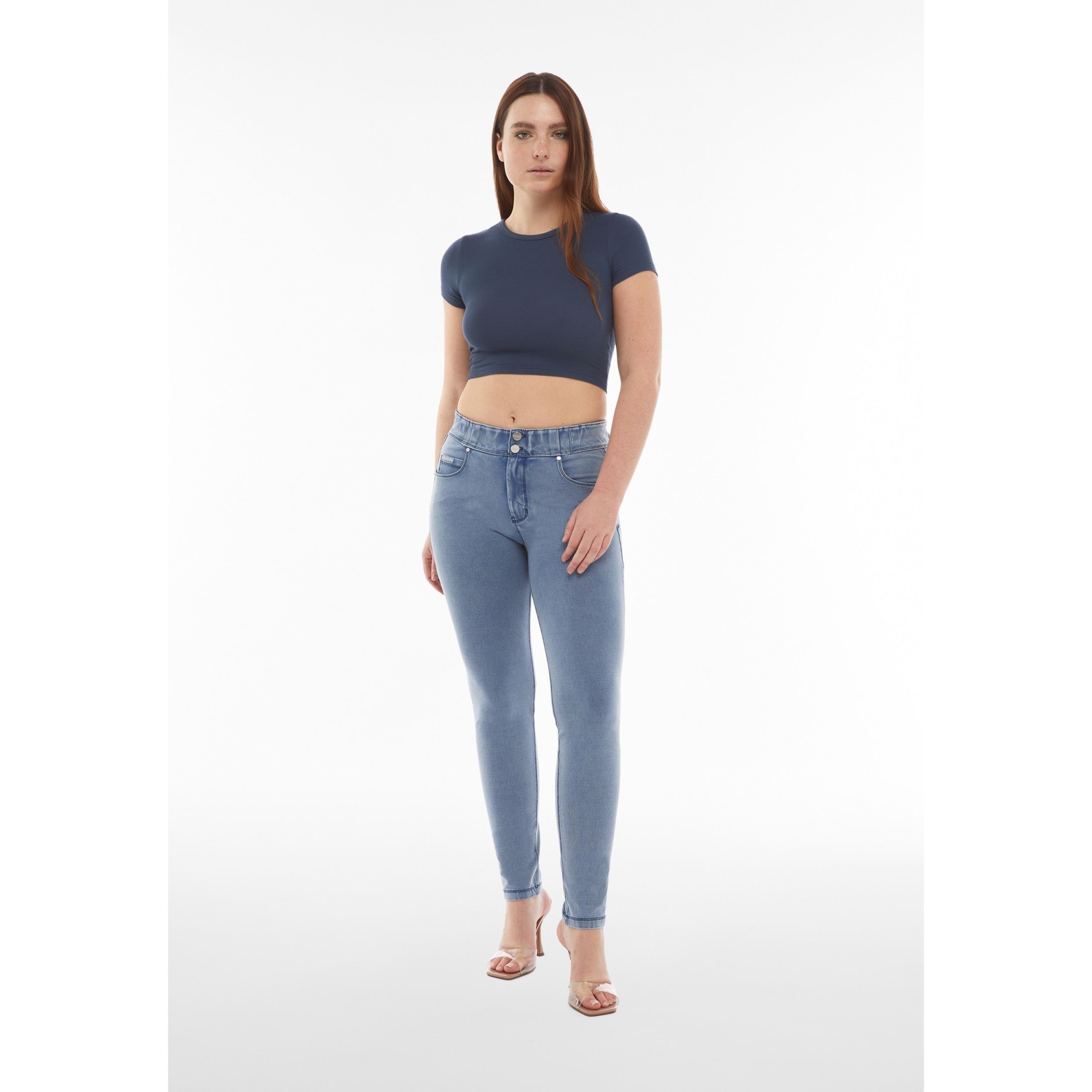 Freddy N.O.W.® Eco Damen Comfort Jeans - Mid Waist Skinny - Denim hell - Blaue Nähte - J107B Freddy N.O.W.® Eco Damen Comfort Jeans - Mid Waist Skinny - Denim hell - Blaue Nähte - J107B