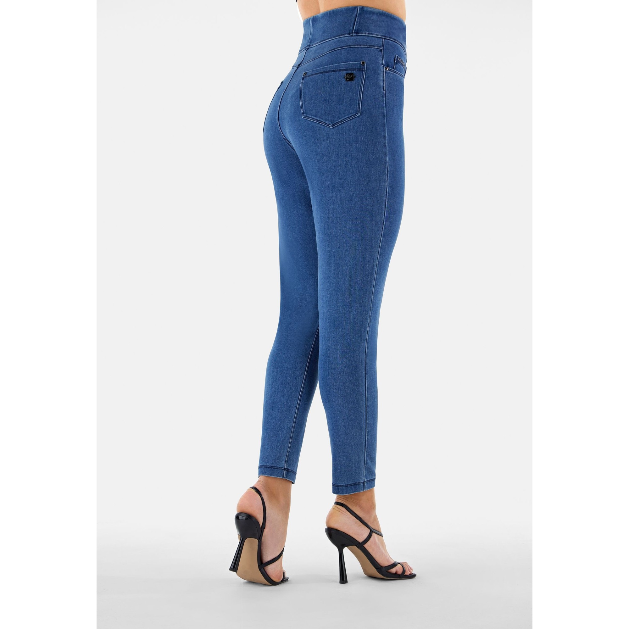 Freddy Fit Jeans - Buttoned Super High Waist Skinny - Clear Denim – Blue Seam - J4B Freddy Fit Jeans - Buttoned Super High Waist Skinny - Clear Denim – Blue Seam - J4B