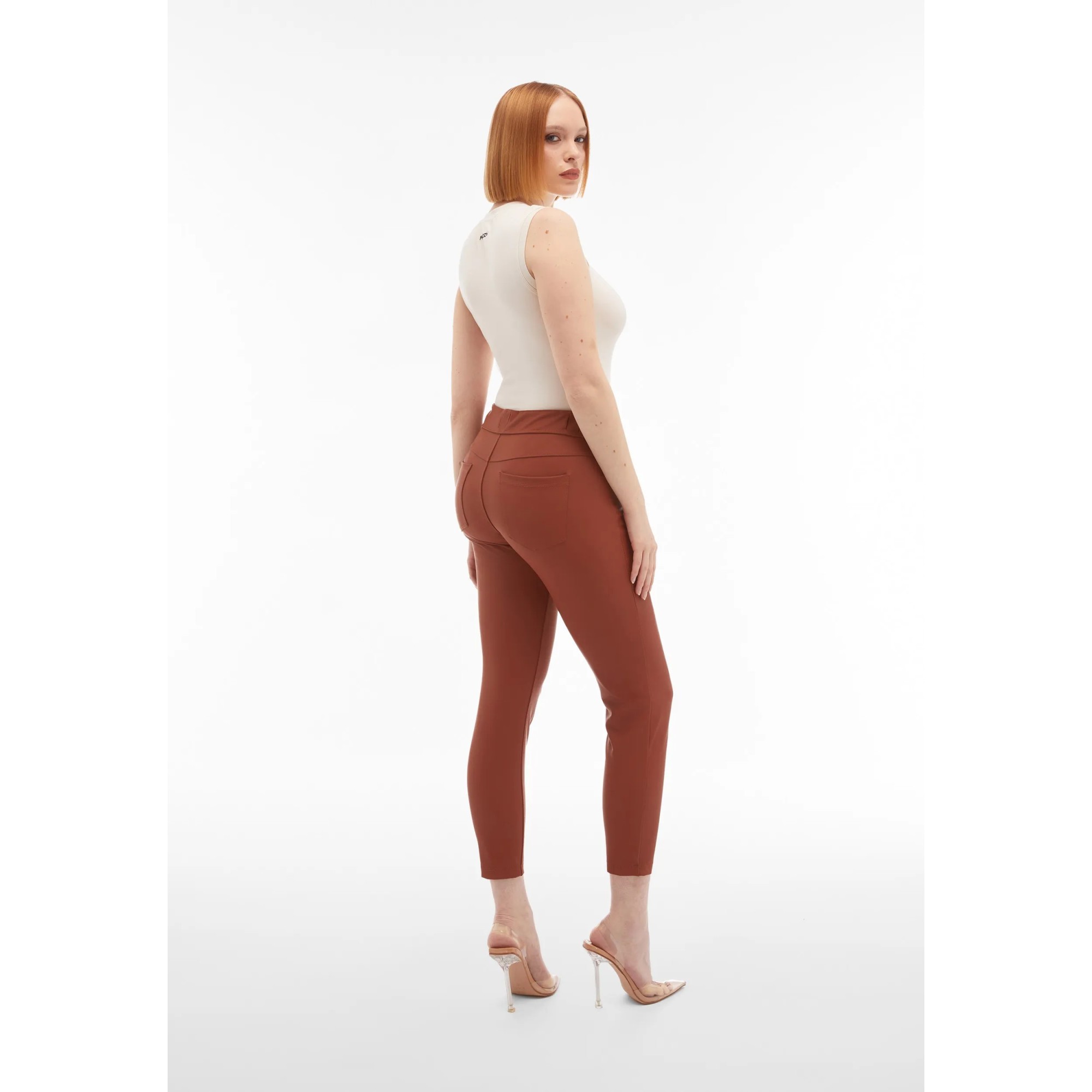 Freddy N.O.W.® Eco Vegan Leather Damen Comfort Lederhose - 7/8 Mid Waist Super Skinny - Braun Freddy N.O.W.® Eco Vegan Leather Damen Comfort Lederhose - 7/8 Mid Waist Super Skinny - Braun