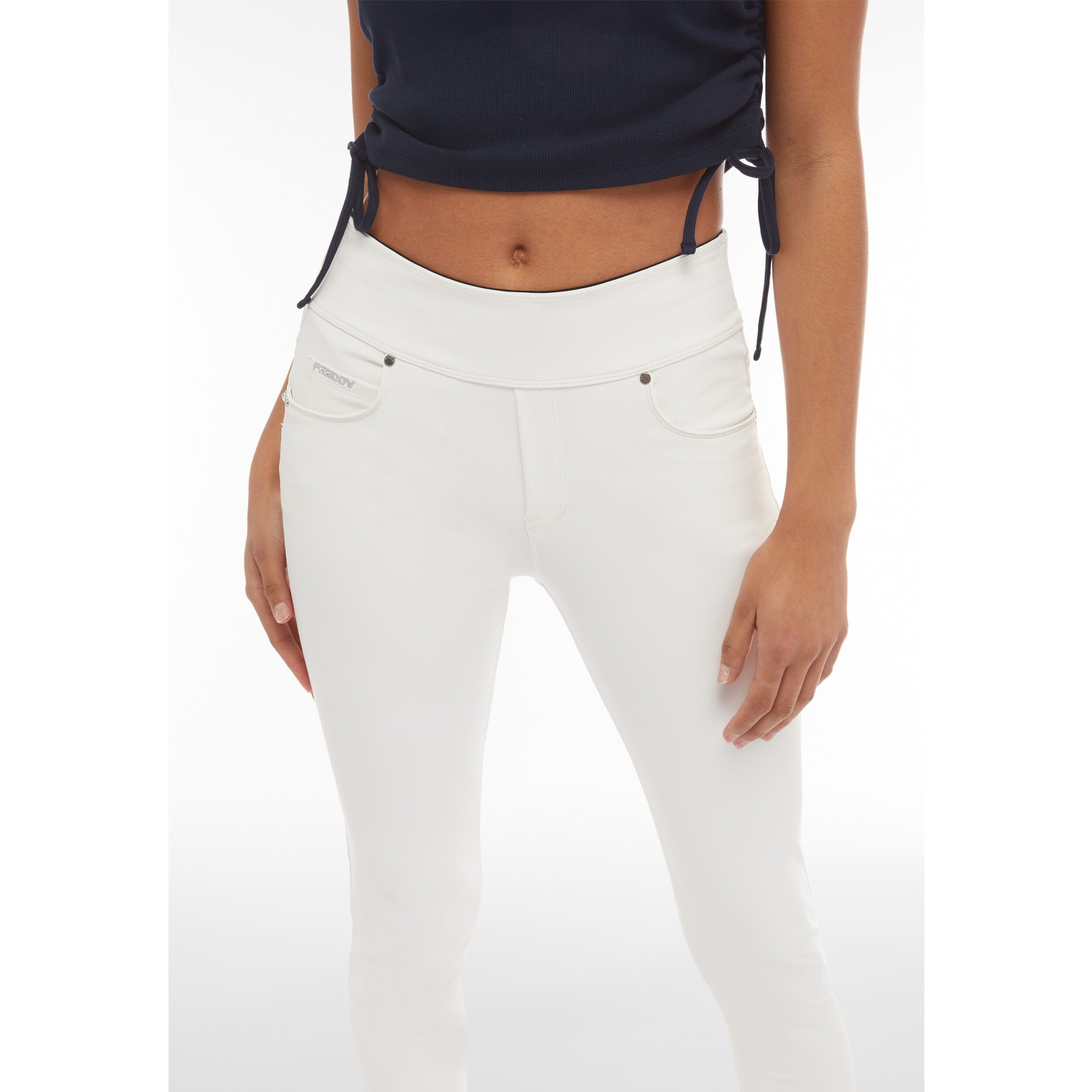 Freddy N.O.W.® Yoga Vegan Leather Damen Comfort Lederhose - Mid Waist Skinny - Lily White Freddy N.O.W.® Yoga Vegan Leather Damen Comfort Lederhose - Mid Waist Skinny - Lily White