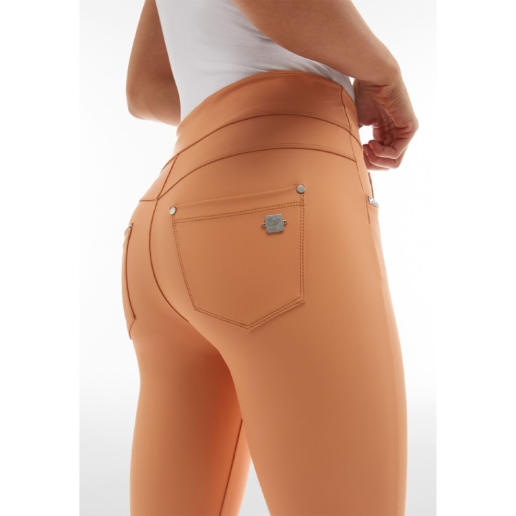 Freddy N.O.W.® Yoga Vegan Leather Damen Comfort Lederhose - 7/8 Mid Waist Super Skinny - Hellbraun - M44