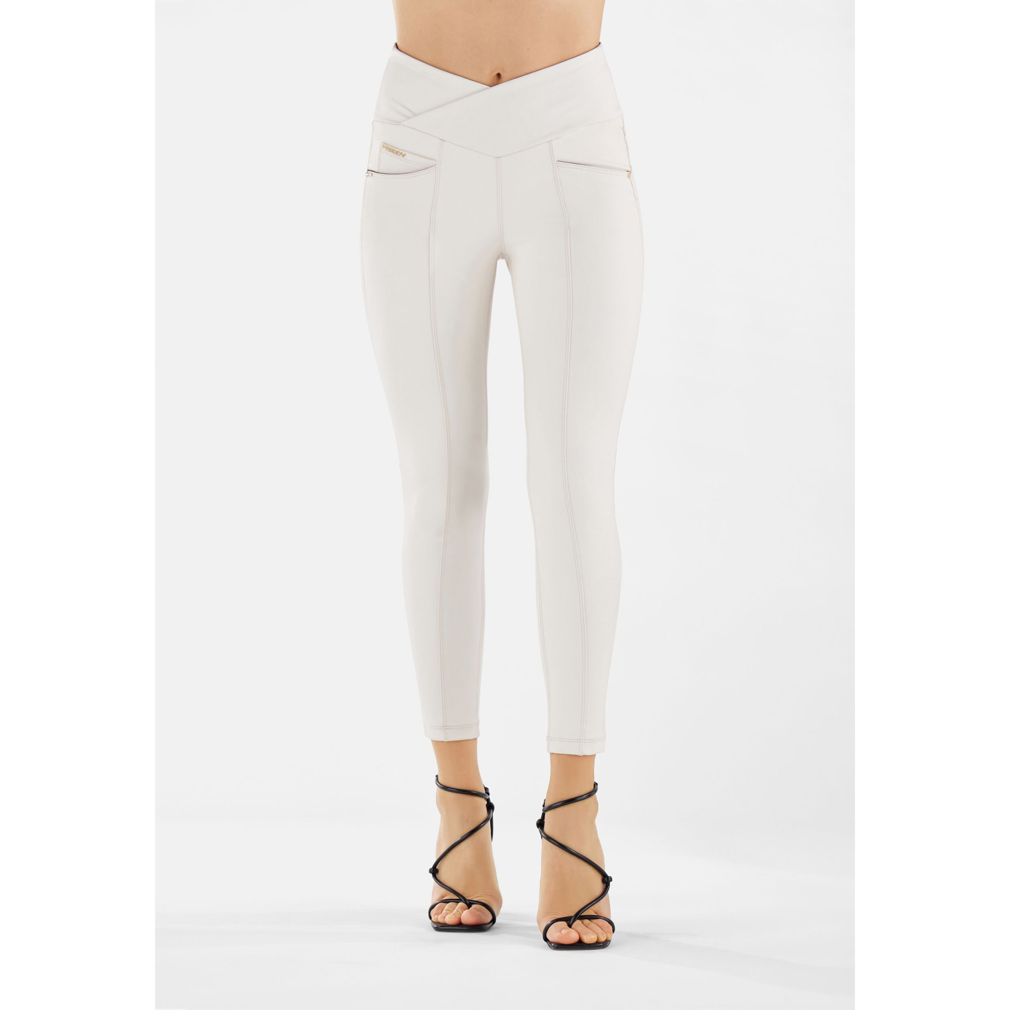 Freddy N.O.W.® Yoga Vegan Leather Damen Comfort Lederhose - High High Waist Super Skinny - Weißgrau - Z102 Freddy N.O.W.® Yoga Vegan Leather Damen Comfort Lederhose - High High Waist Super Skinny - Weißgrau - Z102