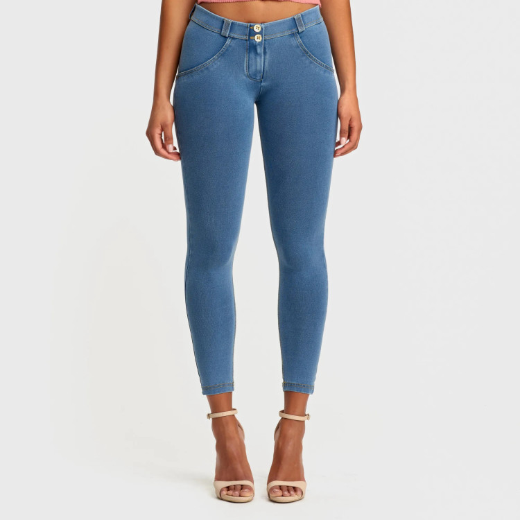 Freddy WR.UP® Damen Push-Up Jeans - 7/8 Regular Waist Skinny - Hellblau - Gelbe Nähte