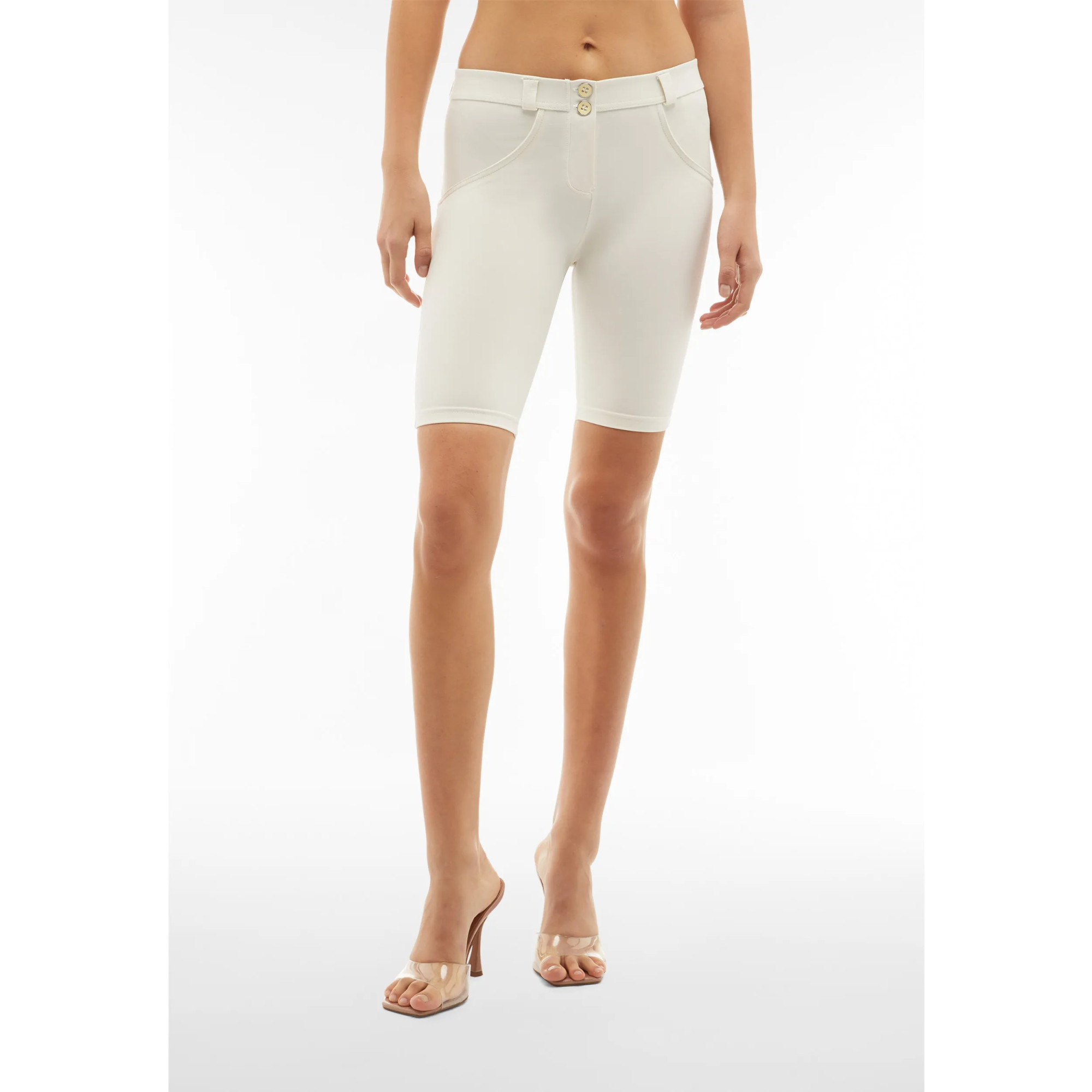 Freddy WR.UP® Damen Push-Up Biker Shorts - Regular Waist - Lily White Freddy WR.UP® Damen Push-Up Biker Shorts - Regular Waist - Lily White