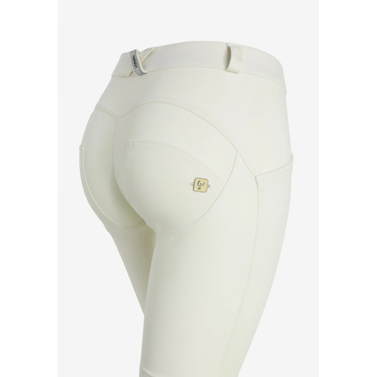 Freddy WR.UP® Damen Push-Up Biker Shorts - Regular Waist - Lily White