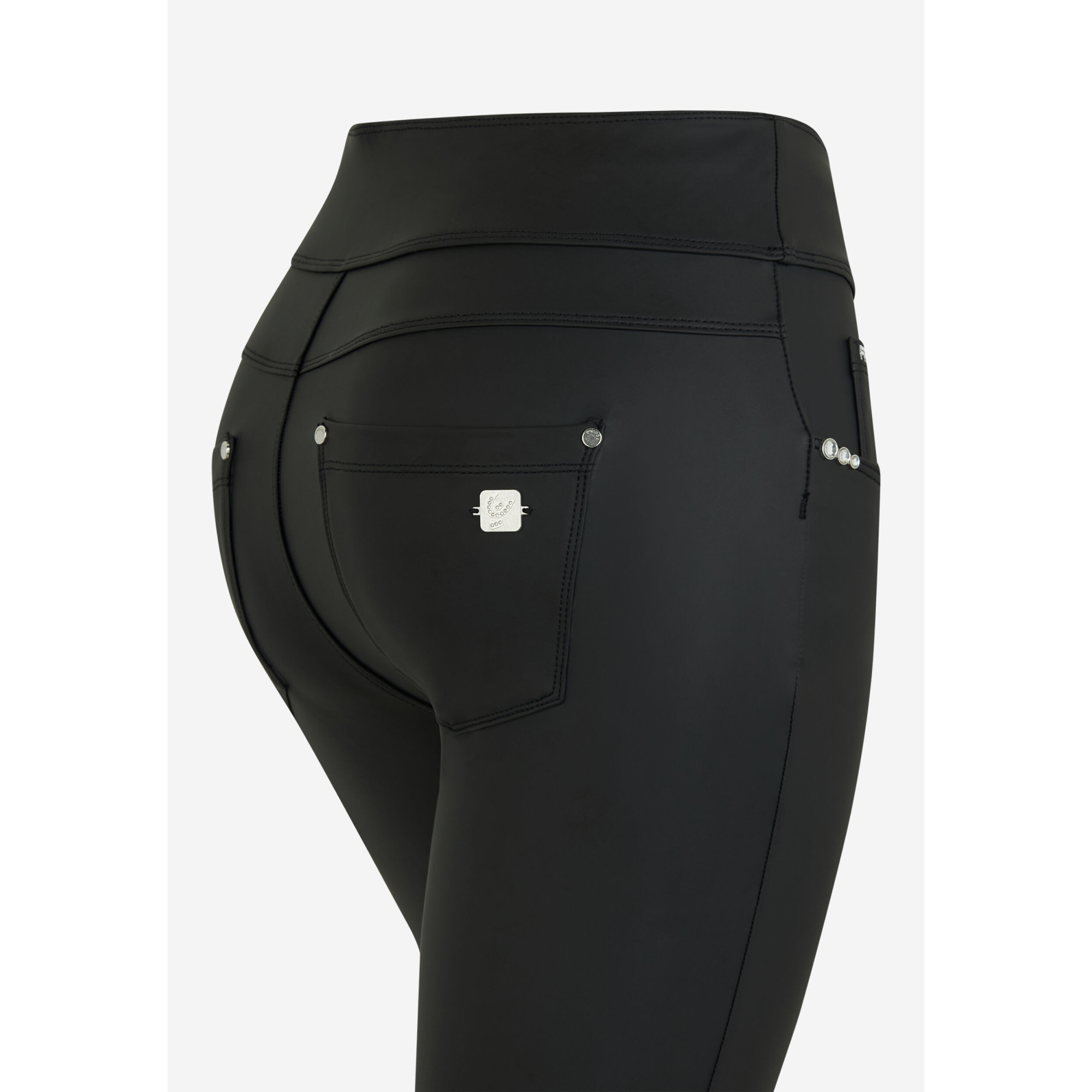 Freddy N.O.W.® Yoga Vegan Leather Damen Comfort Lederhose - Mid Waist Skinny - Schwarz Freddy N.O.W.® Yoga Vegan Leather Damen Comfort Lederhose - Mid Waist Skinny - Schwarz
