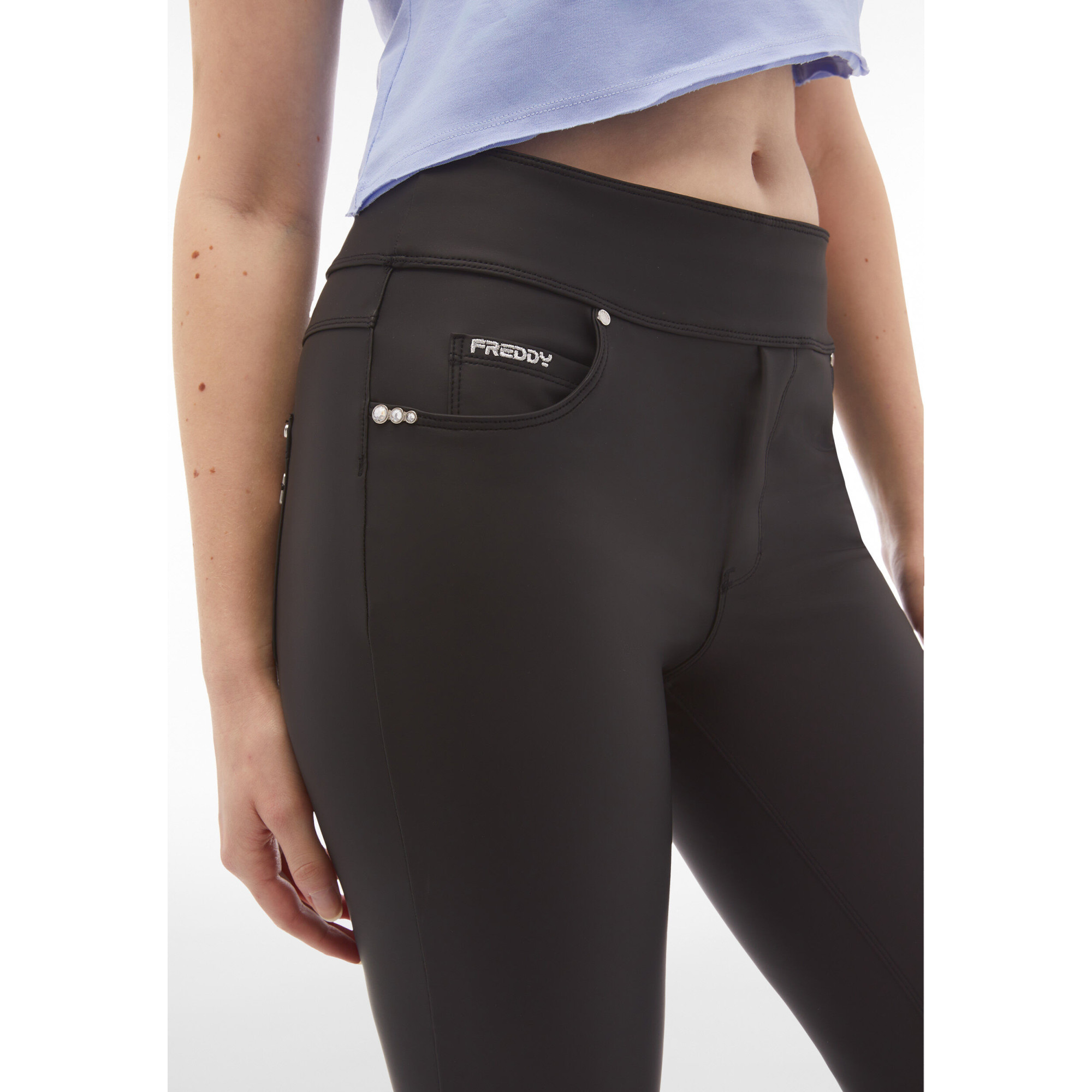 Freddy N.O.W.® Yoga Vegan Leather Damen Comfort Lederhose - Mid Waist Skinny - Schwarz Freddy N.O.W.® Yoga Vegan Leather Damen Comfort Lederhose - Mid Waist Skinny - Schwarz