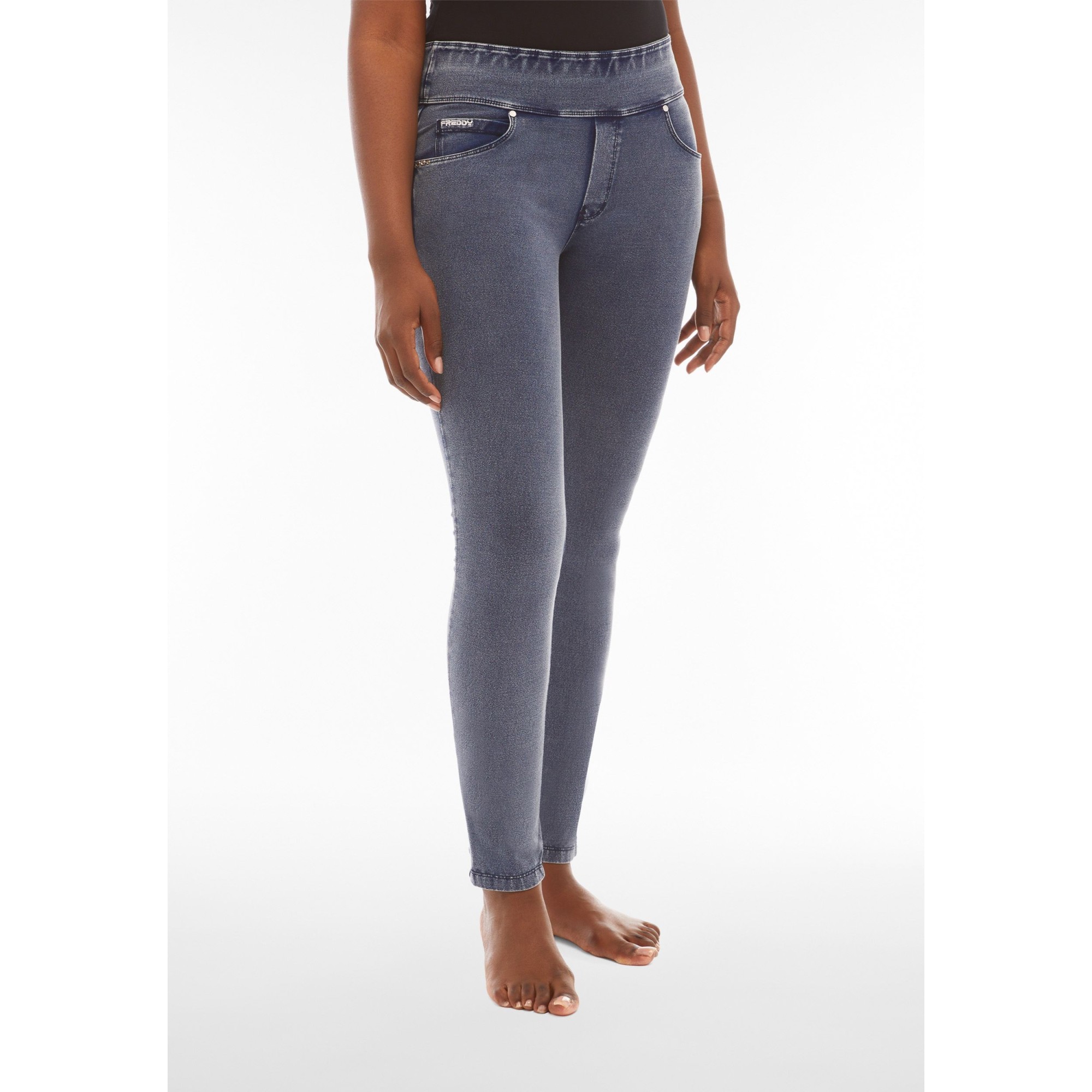 Freddy N.O.W.® Yoga Eco Damen Comfort Jeans - Mid Waist Skinny - Denim hell - Blaue Nähte - J109B Freddy N.O.W.® Yoga Eco Damen Comfort Jeans - Mid Waist Skinny - Denim hell - Blaue Nähte - J109B