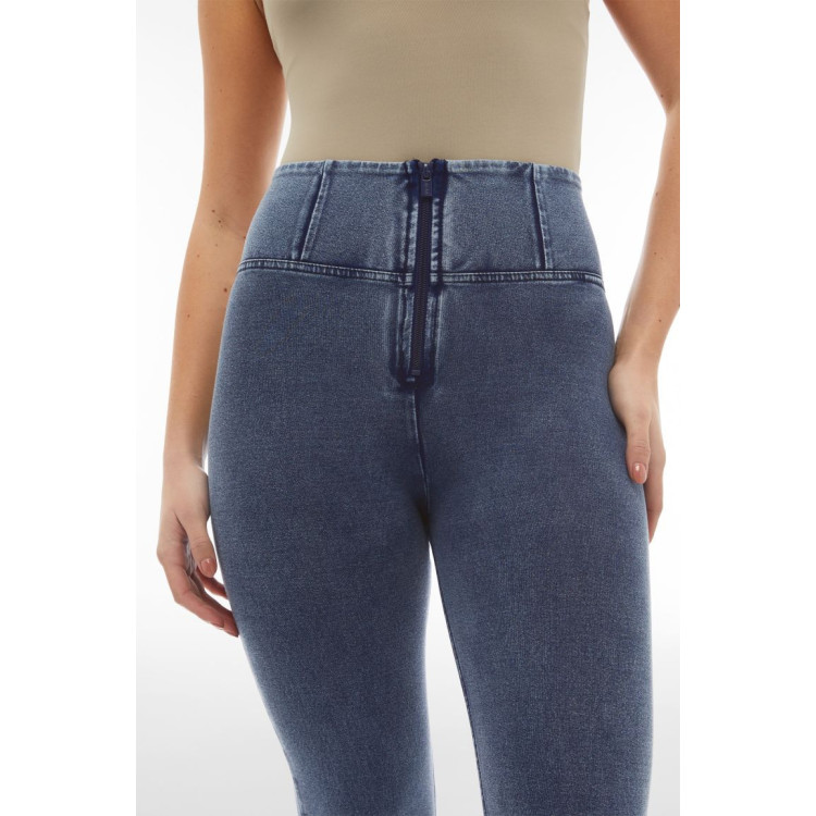 Freddy WR.UP® Damen Push-Up Jeans - 7/8 High Waist Skinny - Denim hell - Blaue Nähte - J109B