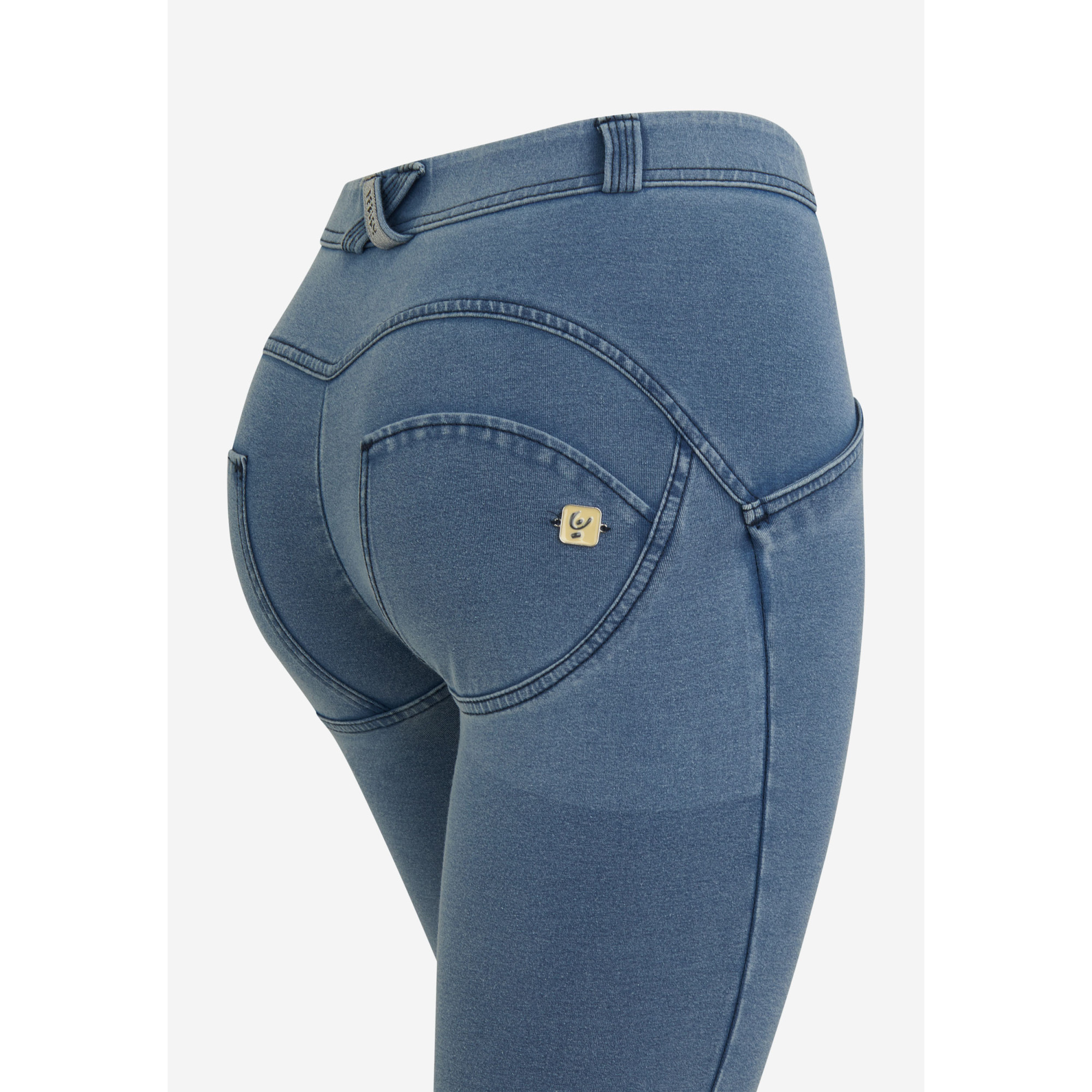 Freddy WR.UP® Damen Push-Up Jeans - 7/8 Regular Waist Skinny - Denim - Blaue Nähte - J108B Freddy WR.UP® Damen Push-Up Jeans - 7/8 Regular Waist Skinny - Denim - Blaue Nähte - J108B