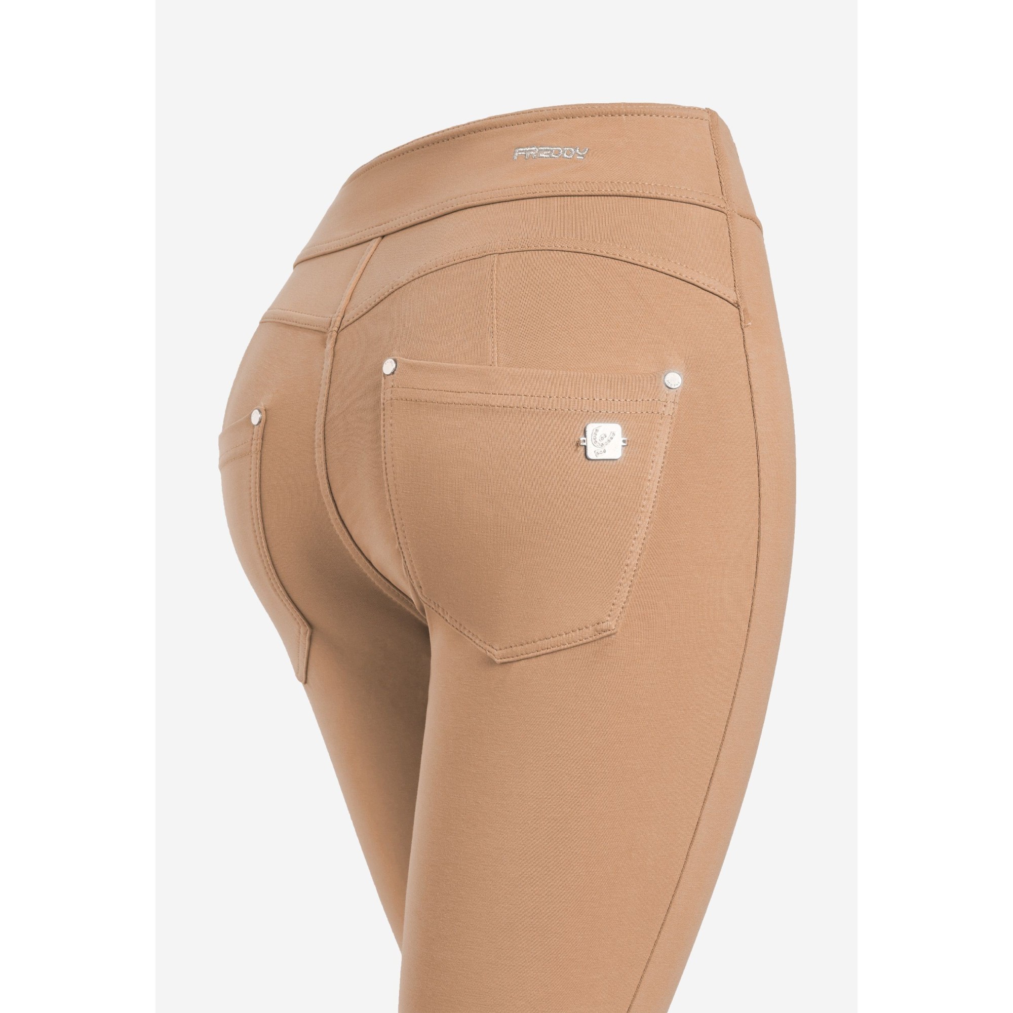 Freddy N.O.W.® Yoga Eco Damen Comfort Hose - Super High Waist Skinny - Mit Nähten auf den Beinen - Hellbraun - M44 Freddy N.O.W.® Yoga Eco Damen Comfort Hose - Super High Waist Skinny - Mit Nähten auf den Beinen - Hellbraun - M44