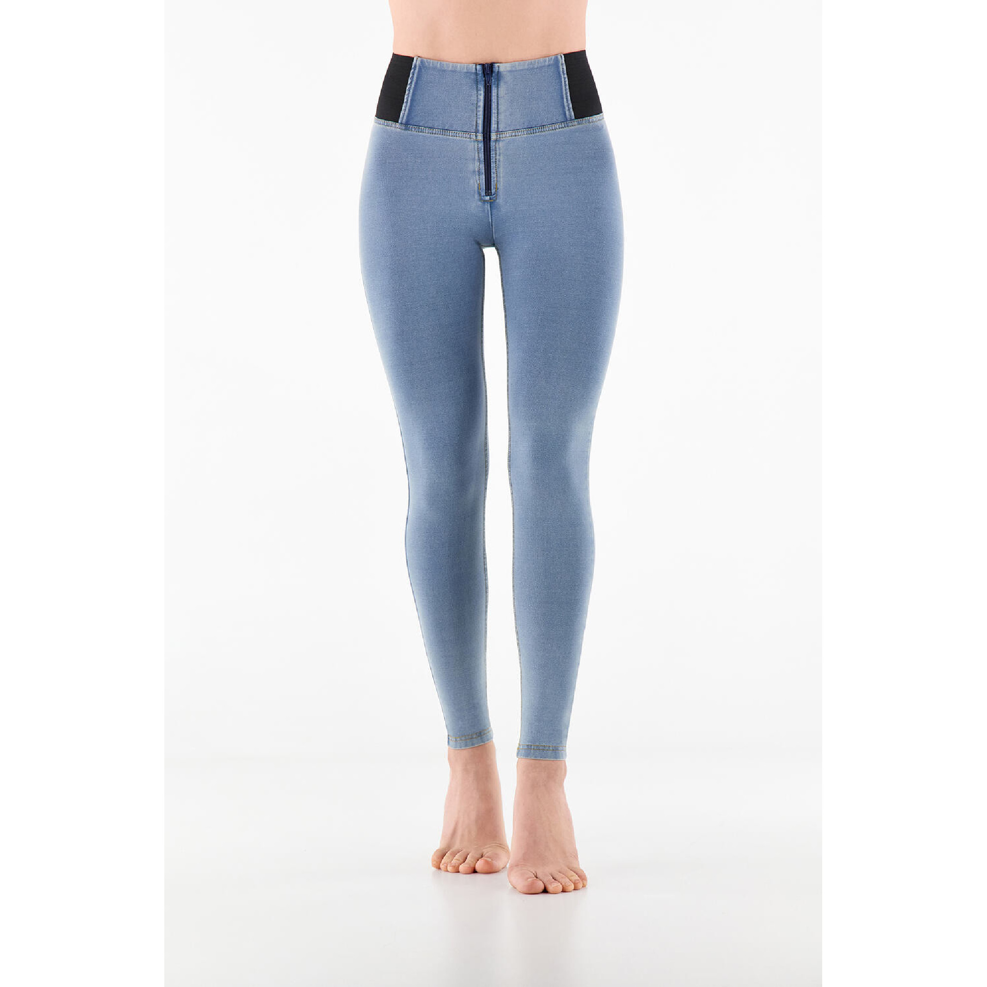 Freddy WR.UP® Damen Push-Up Jeans - High Waist Skinny - mit elastischem Taillenbund - Hellblau - gelbe Nähte - J4Y Freddy WR.UP® Damen Push-Up Jeans - High Waist Skinny - mit elastischem Taillenbund - Hellblau - gelbe Nähte - J4Y