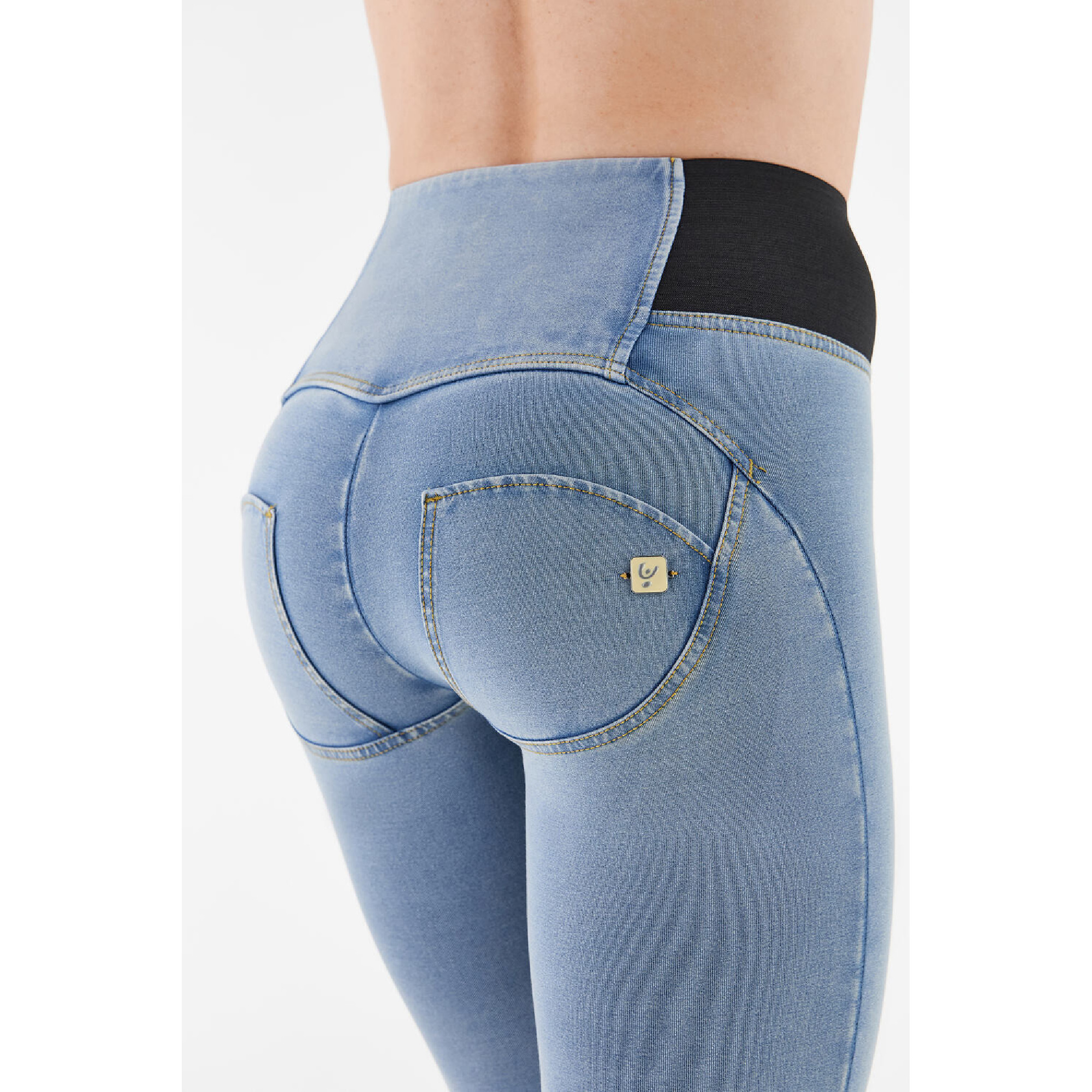 Freddy WR.UP® Damen Push-Up Jeans - High Waist Skinny - mit elastischem Taillenbund - Hellblau - gelbe Nähte - J4Y Freddy WR.UP® Damen Push-Up Jeans - High Waist Skinny - mit elastischem Taillenbund - Hellblau - gelbe Nähte - J4Y