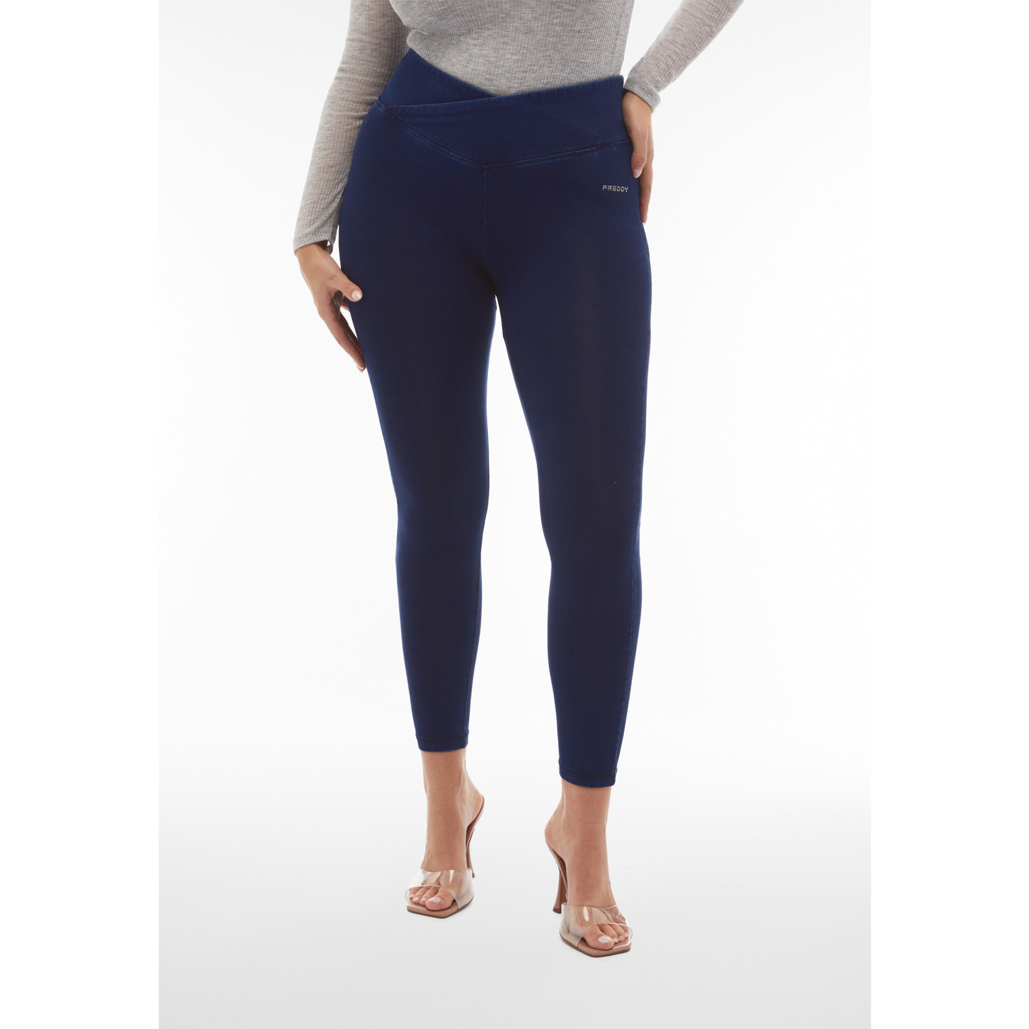 Freddy WR.UP® Core Damen Push-Up Jeans - 7/8 High Waist Super Skinny - Denim Indigo - Blaue Nähte - J0B Freddy WR.UP® Core Damen Push-Up Jeans - 7/8 High Waist Super Skinny - Denim Indigo - Blaue Nähte - J0B