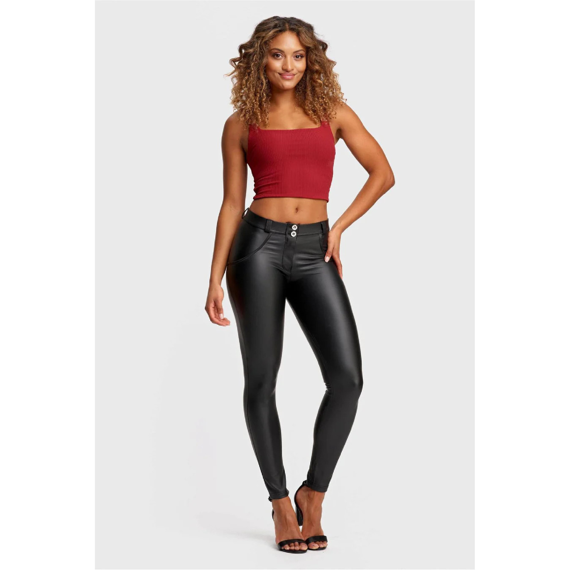 Freddy WR.UP® Vegan Leather Damen Push-Up Lederhose - Regular Waist Super Skinny - Schwarz Freddy WR.UP® Vegan Leather Damen Push-Up Lederhose - Regular Waist Super Skinny - Schwarz