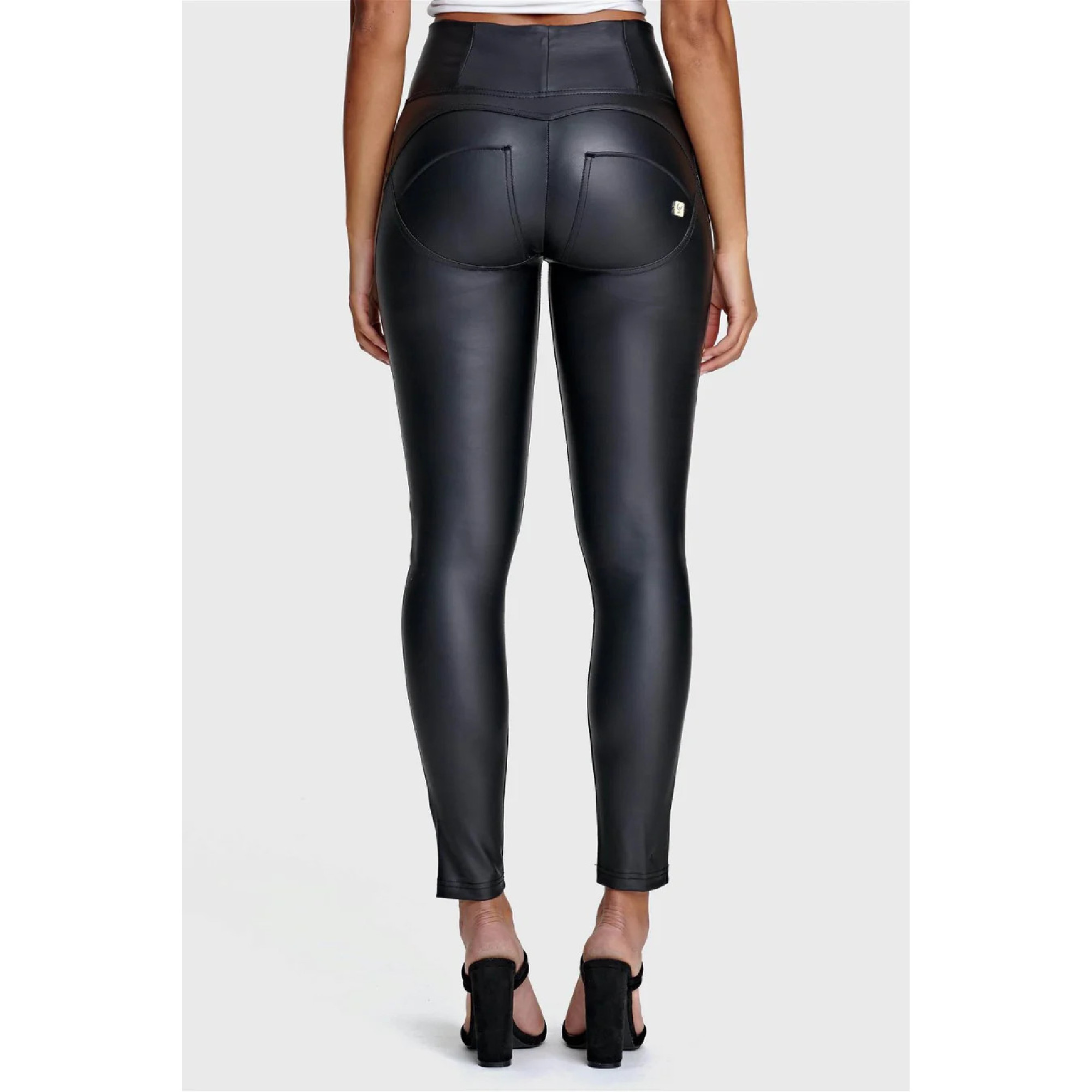 Freddy WR.UP® Vegan Leather Damen Push-Up Lederhose - High Waist Super Skinny - Schwarz Freddy WR.UP® Vegan Leather Damen Push-Up Lederhose - High Waist Super Skinny - Schwarz