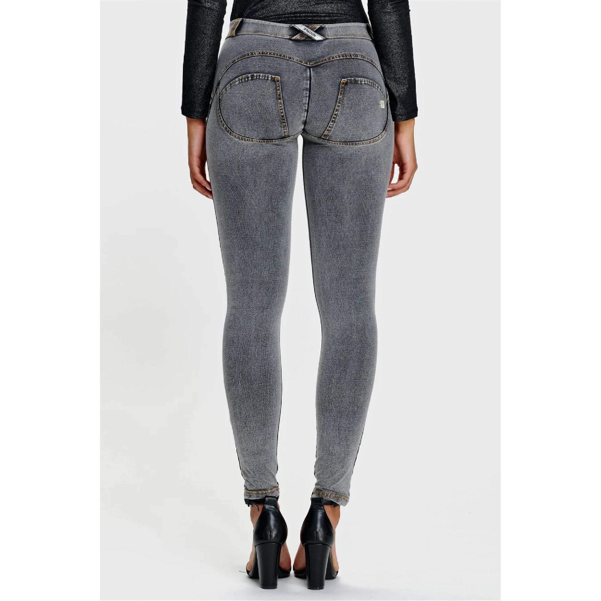 Freddy WR.UP® Damen Push-Up Jeans - Regular Waist Super Skinny - Grau - Gelbe Nähte Freddy WR.UP® Damen Push-Up Jeans - Regular Waist Super Skinny - Grau - Gelbe Nähte