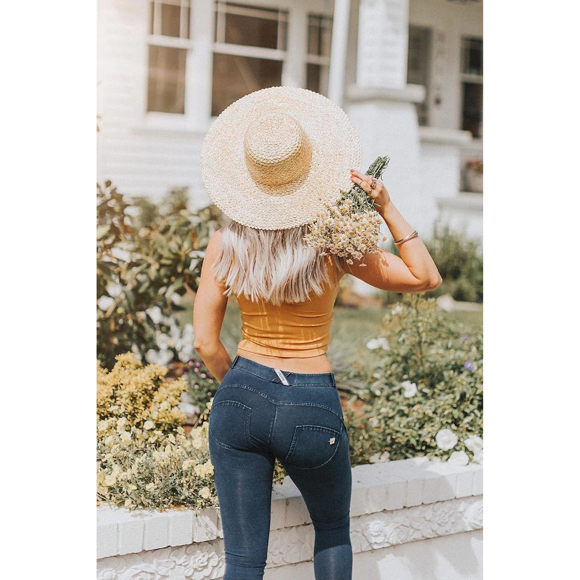 Freddy WR.UP® Damen Push-Up Jeans - Regular Waist Super Skinny - Indigoblau - Blaue Nähte Freddy WR.UP® Damen Push-Up Jeans - Regular Waist Super Skinny - Indigoblau - Blaue Nähte