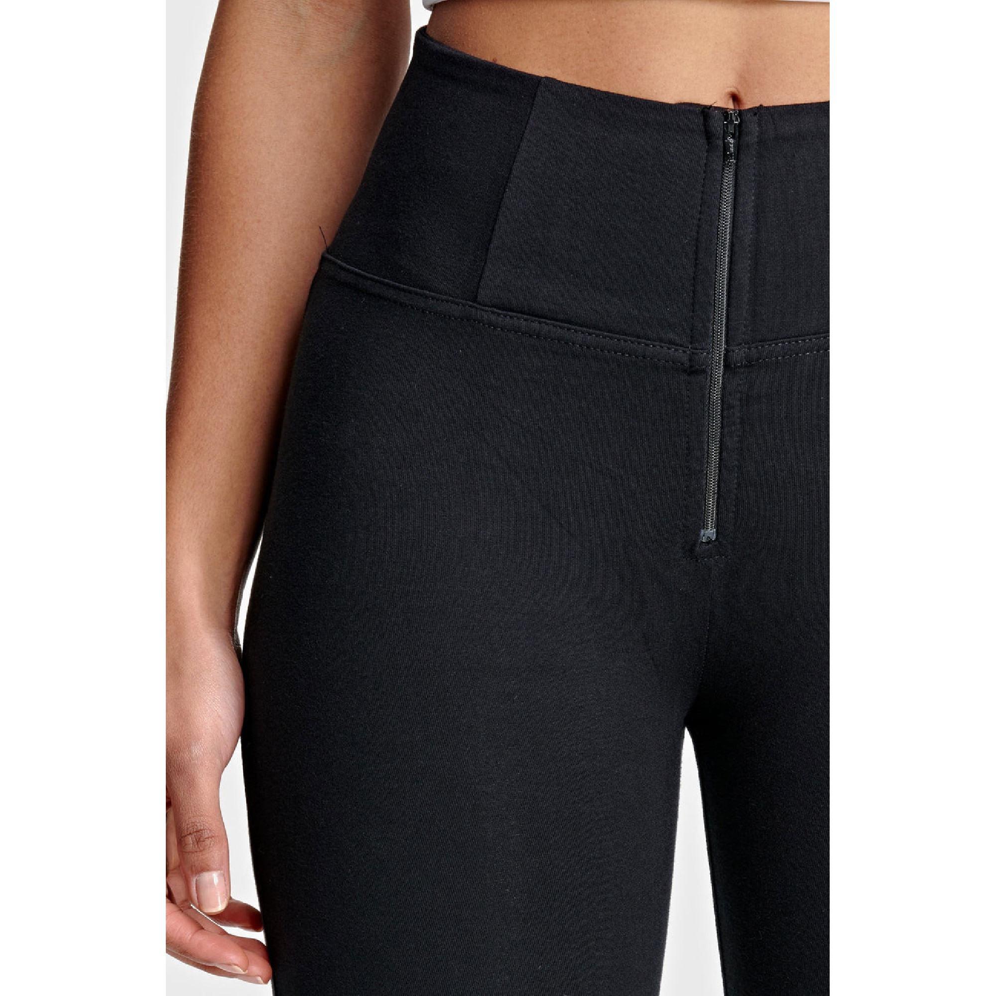 Freddy WR.UP® Damen Push-Up Hose - High Waist Skinny - Schwarz Freddy WR.UP® Damen Push-Up Hose - High Waist Skinny - Schwarz