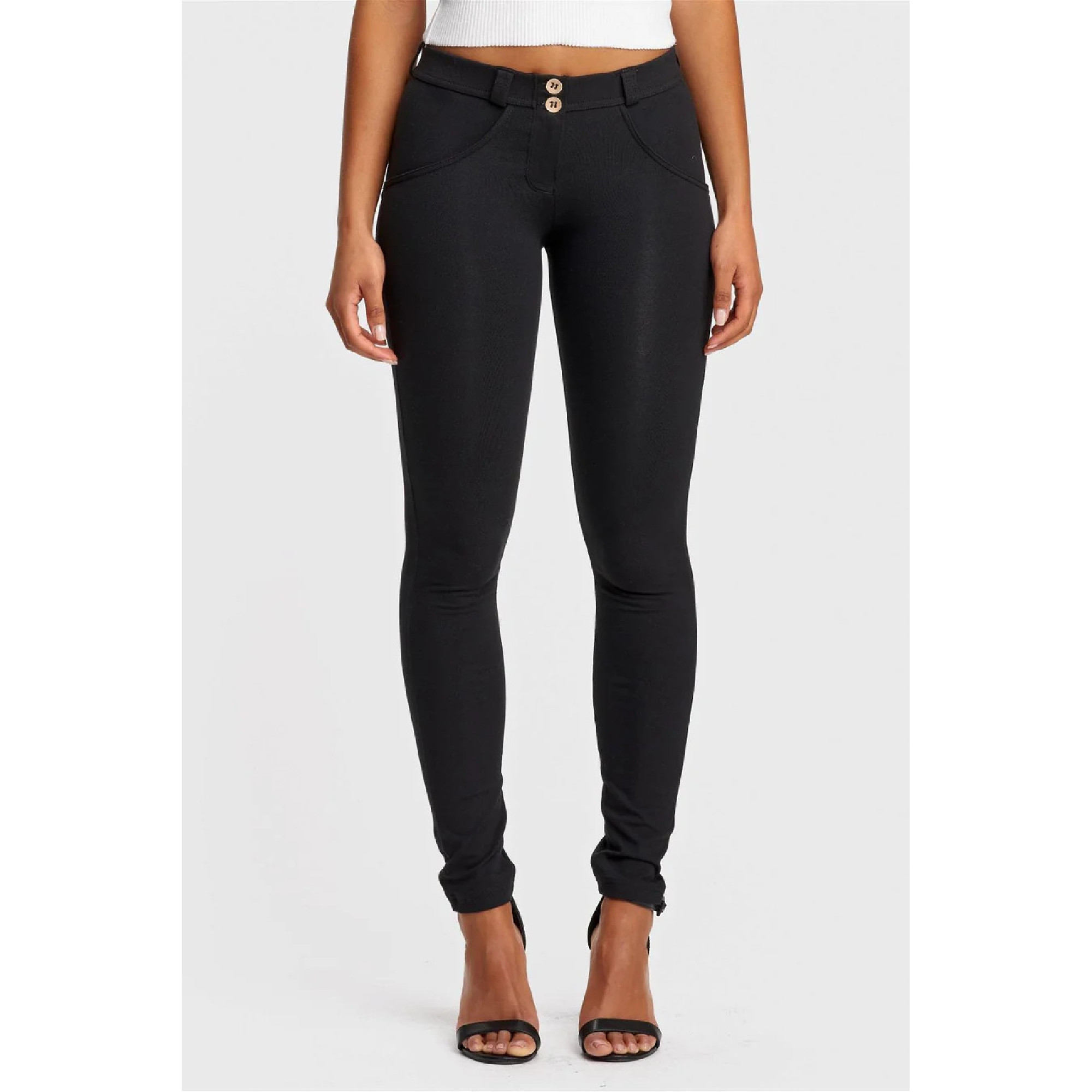 Freddy WR.UP® Damen Push-Up Hose - Regular Waist Skinny -Schwarz Freddy WR.UP® Damen Push-Up Hose - Regular Waist Skinny -Schwarz