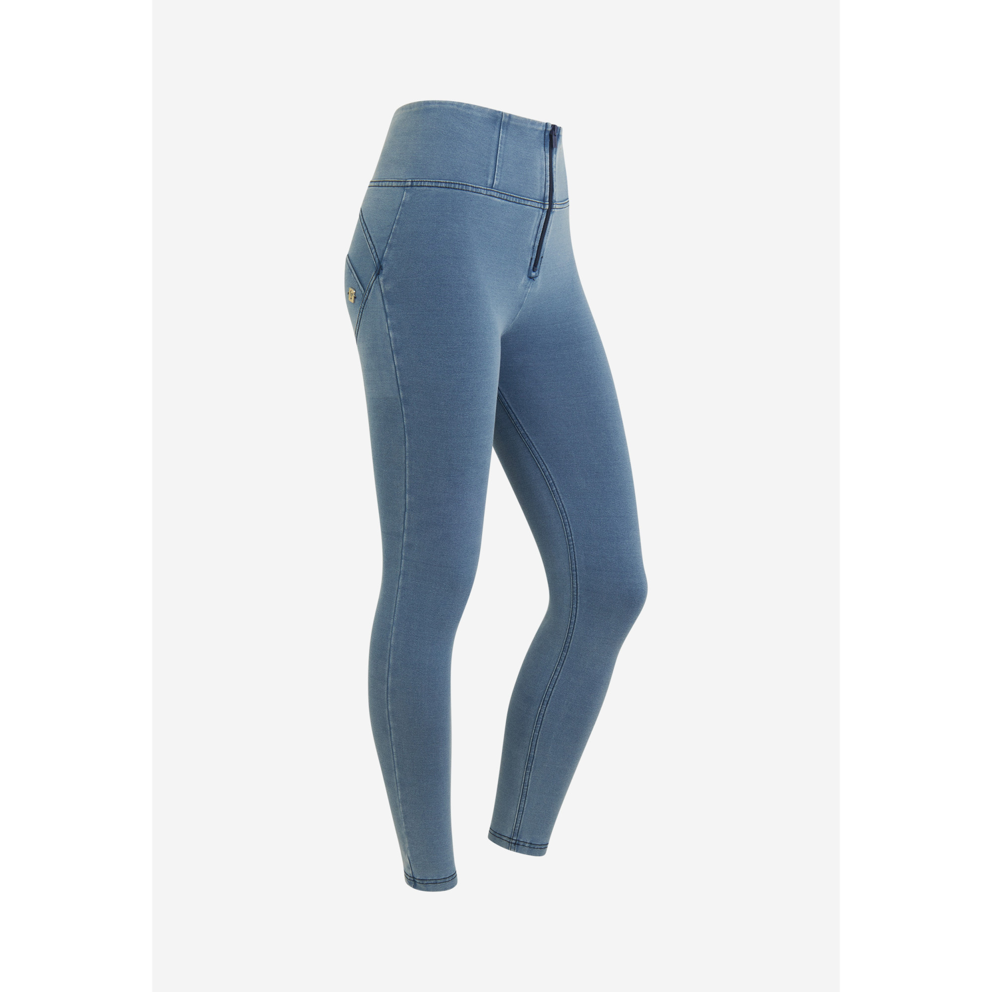 Freddy WR.UP® Damen Push-Up Jeans - 7/8 High Waist Skinny - Denim hell - Blaue Nähte - J107B Freddy WR.UP® Damen Push-Up Jeans - 7/8 High Waist Skinny - Denim hell - Blaue Nähte - J107B