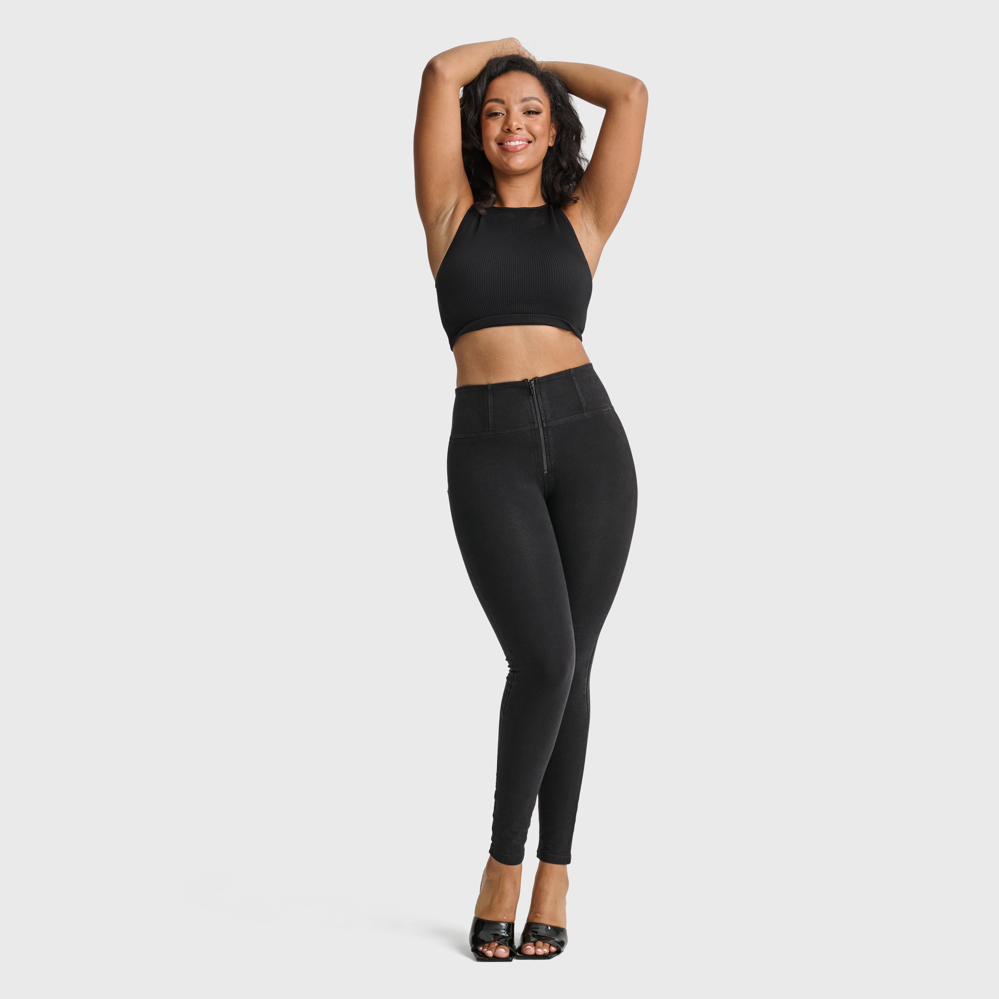 Freddy WR.UP® Damen Push-Up Jeans - High Waist Super Skinny - Schwarz - Schwarze Nähte Freddy WR.UP® Damen Push-Up Jeans - High Waist Super Skinny - Schwarz - Schwarze Nähte