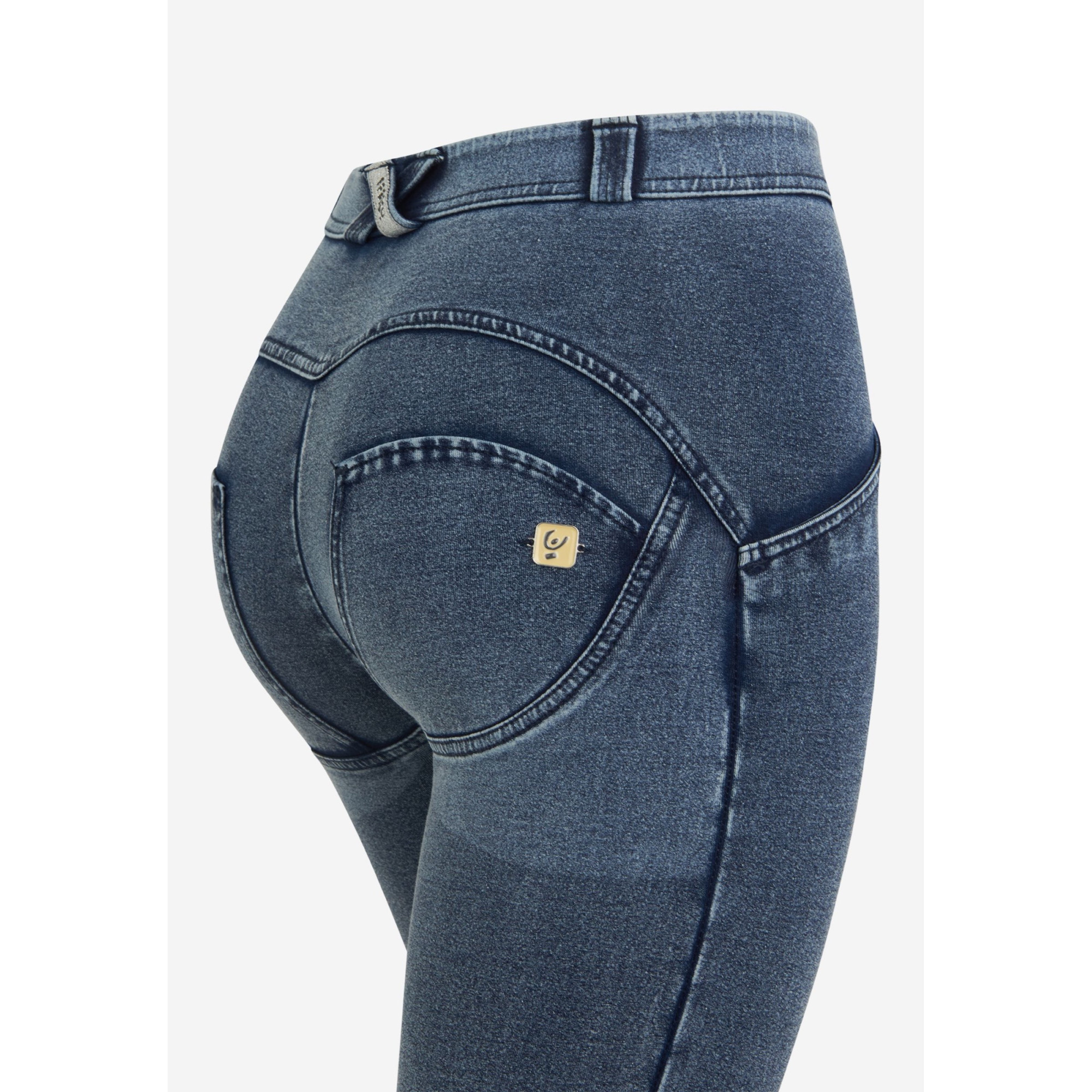 Freddy WR.UP® Damen Push-Up Jeans - 7/8 Regular Waist Skinny - Dark Denim - Blaue Nähte - J109B Freddy WR.UP® Damen Push-Up Jeans - 7/8 Regular Waist Skinny - Dark Denim - Blaue Nähte - J109B